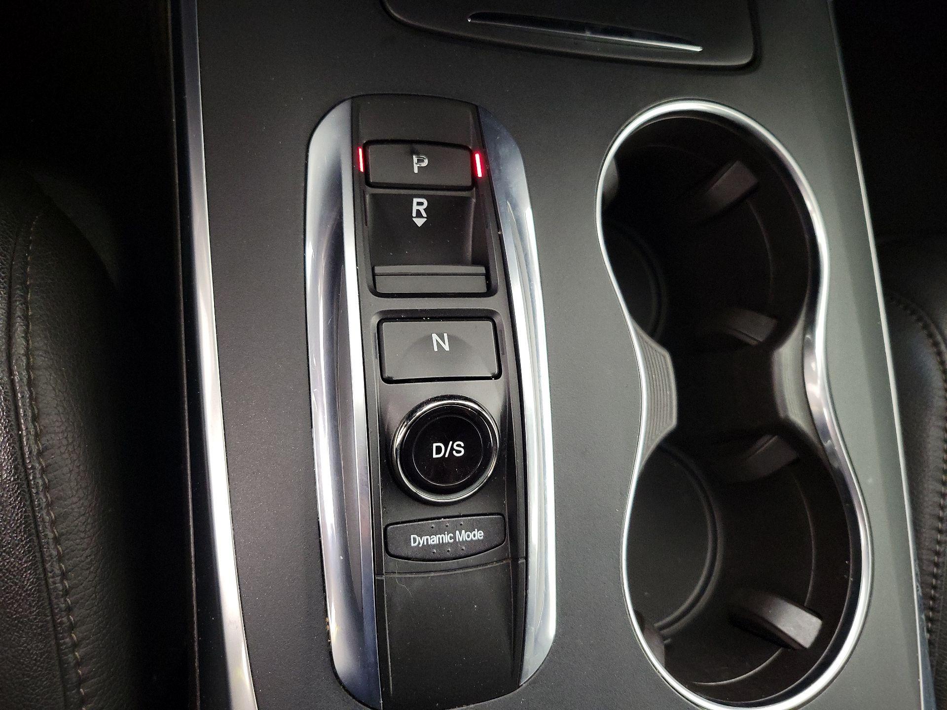 Thumbnail: 2017 Acura MDX - 17