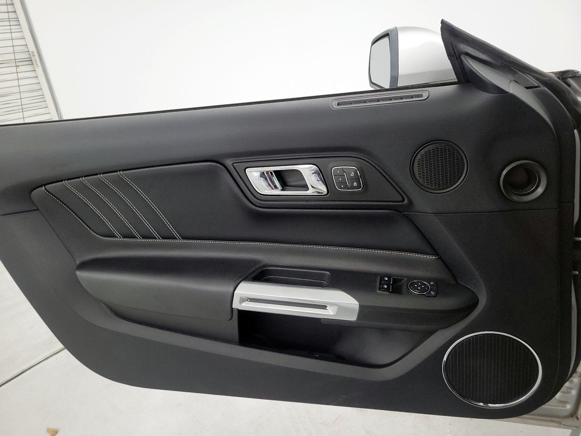 Thumbnail: 2015 Ford Mustang - 12
