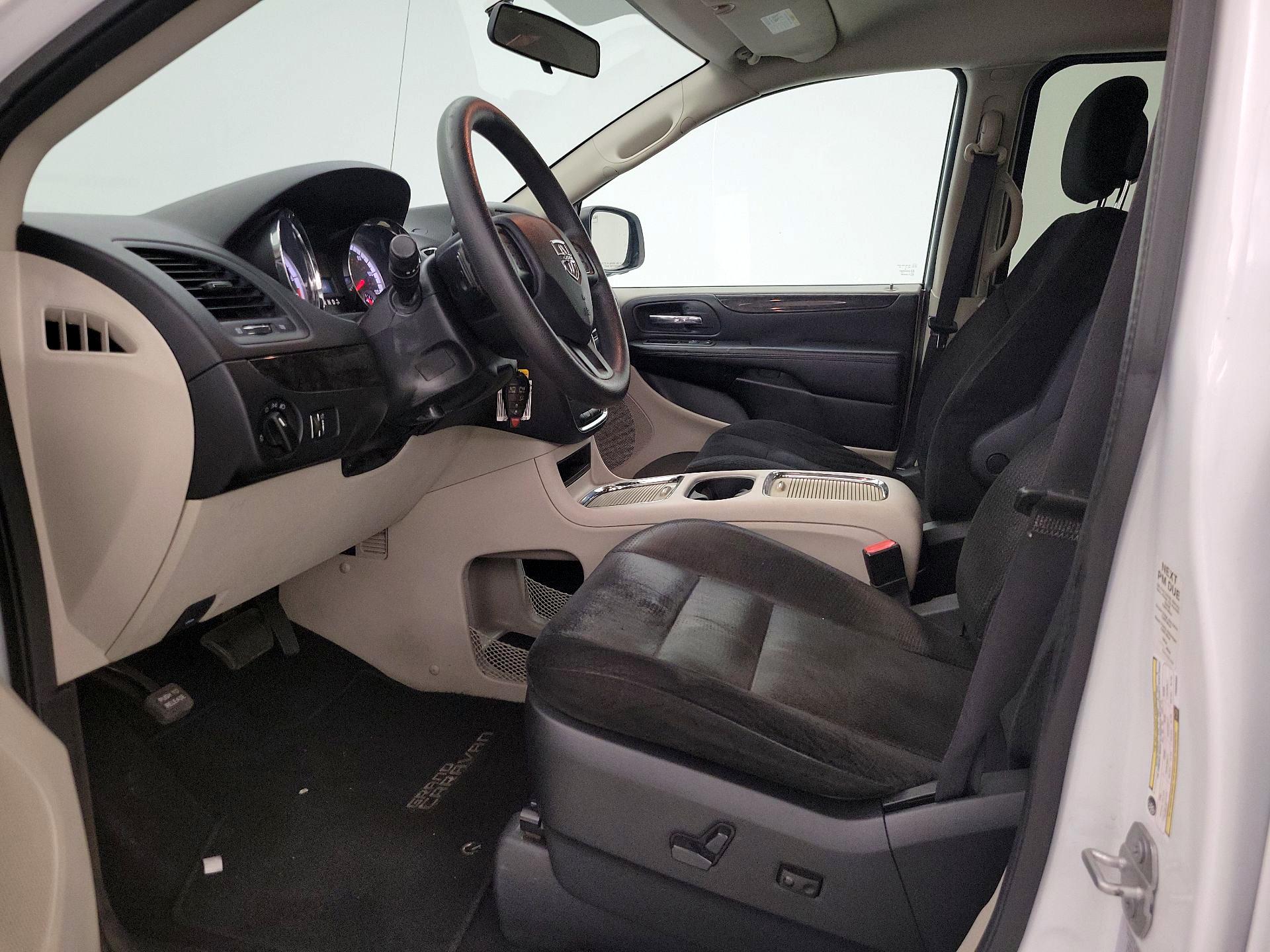 Thumbnail: 2015 Dodge Grand Caravan - 11