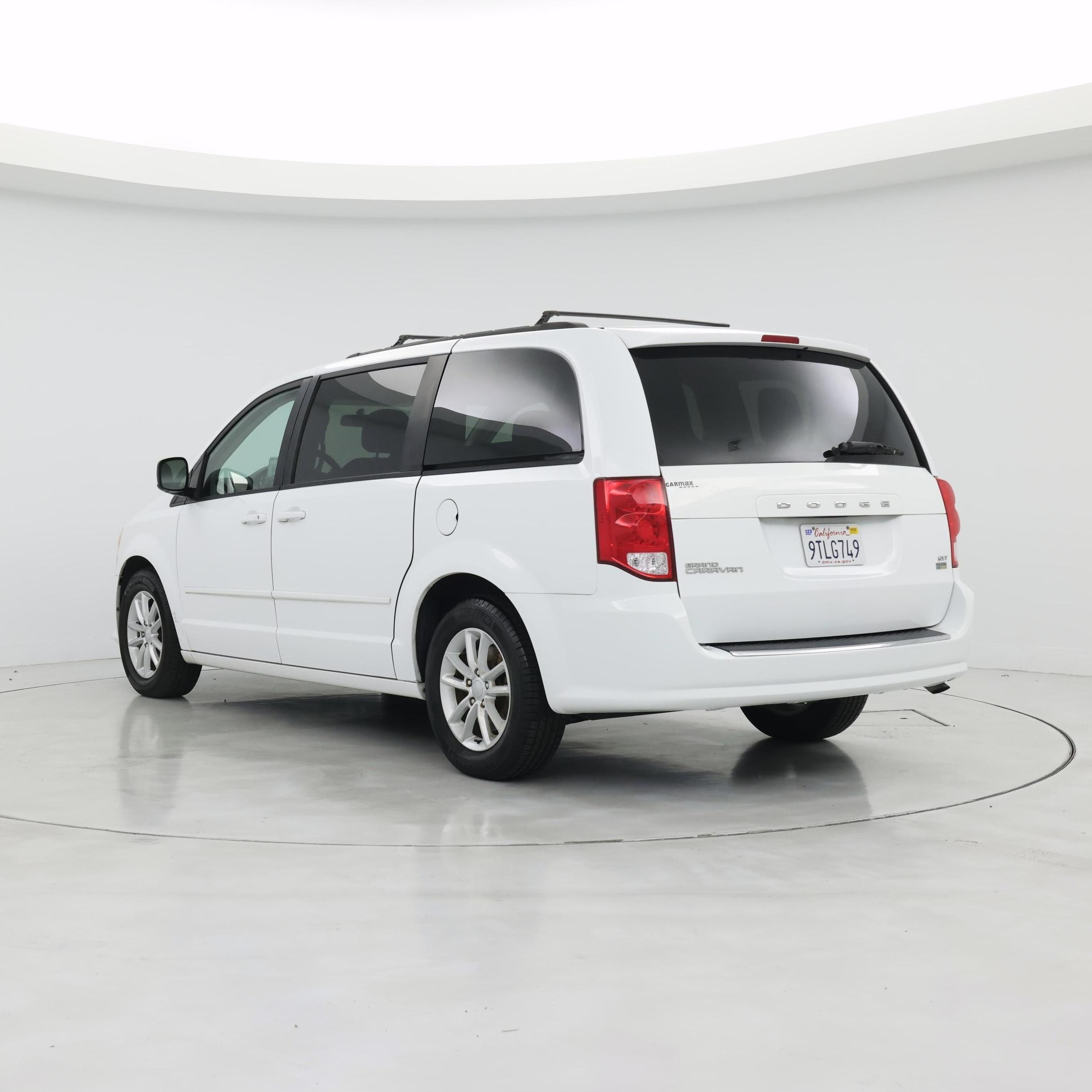 Thumbnail: 2015 Dodge Grand Caravan - 2