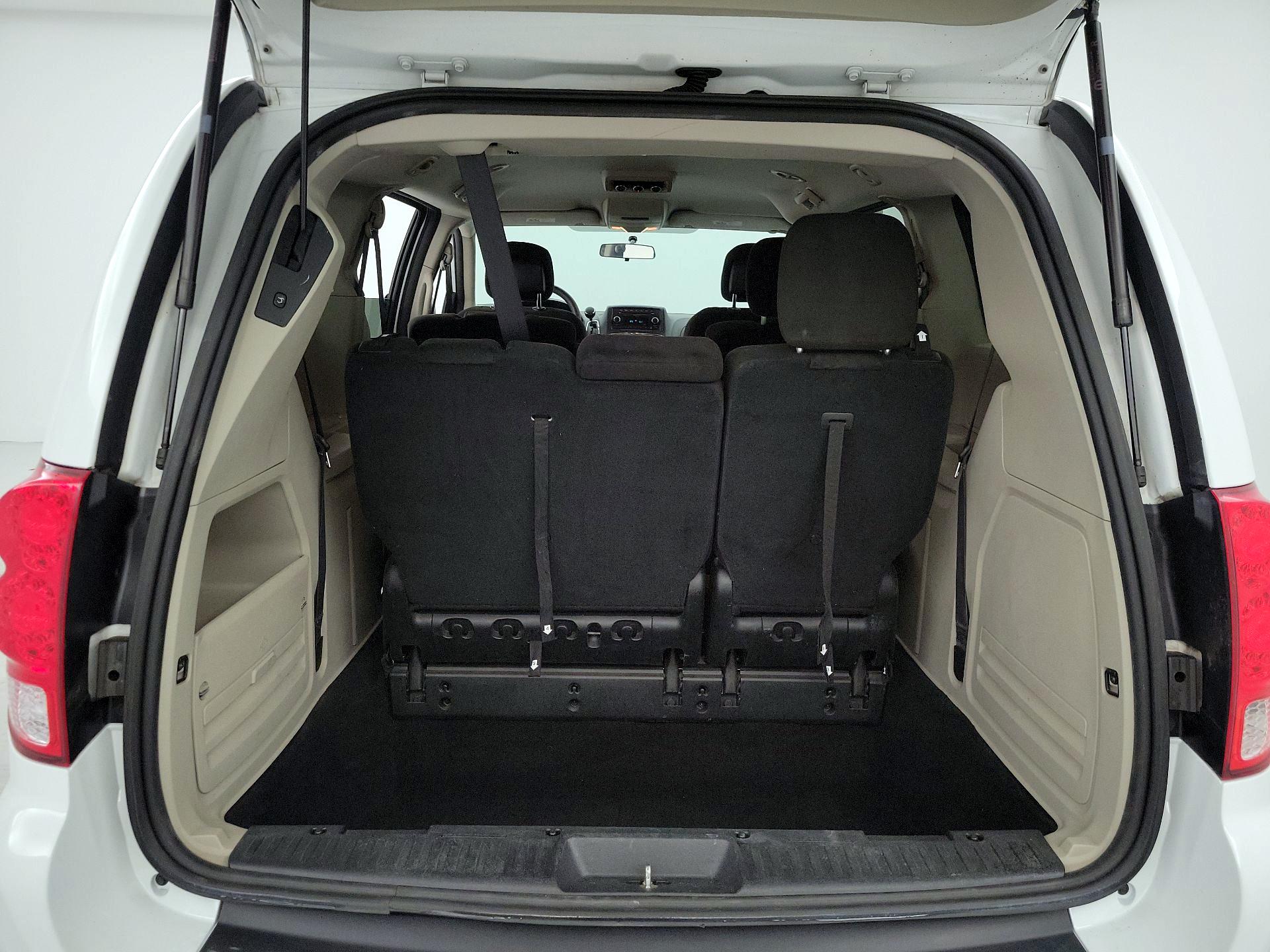 Thumbnail: 2015 Dodge Grand Caravan - 20