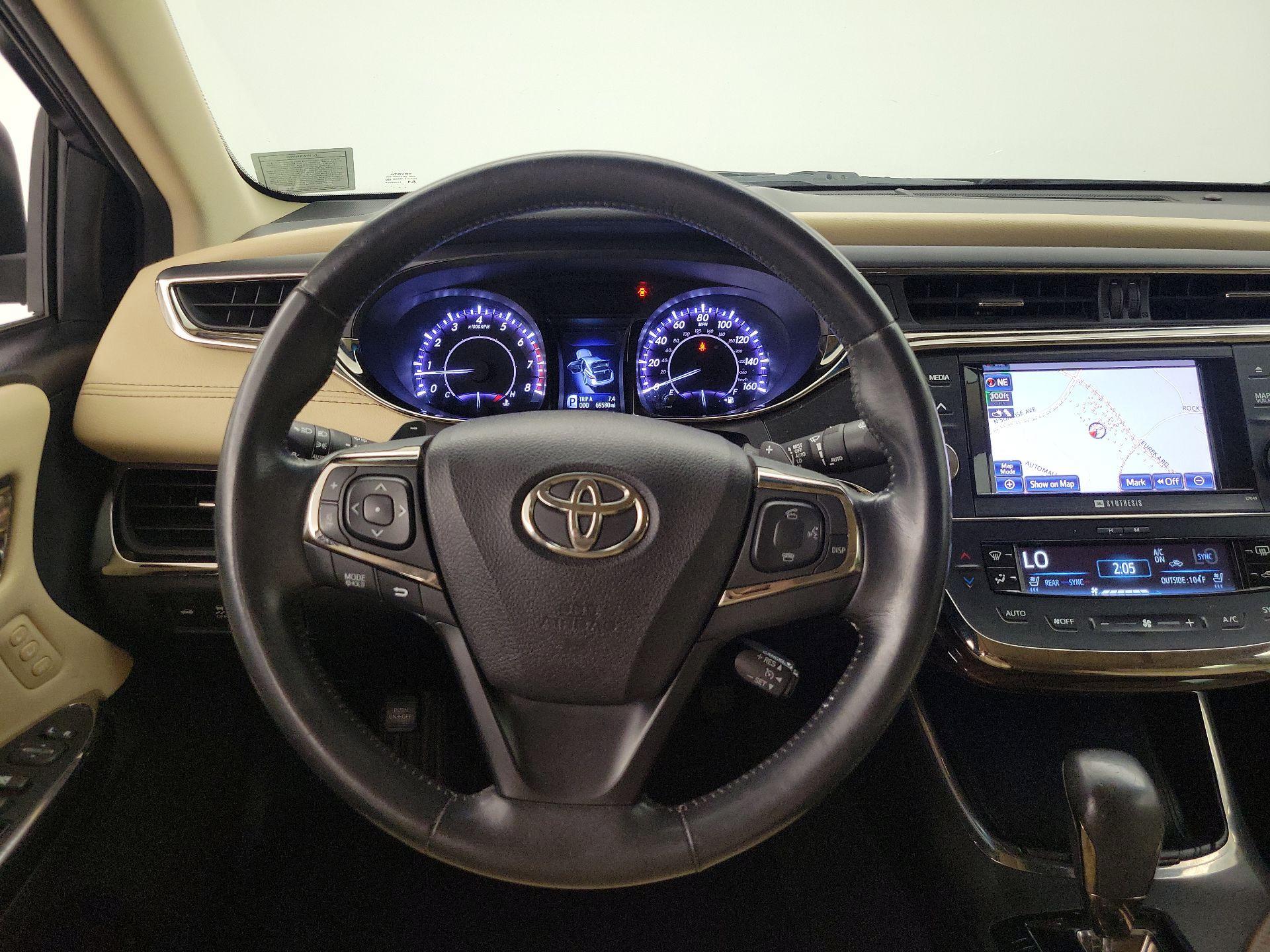 Thumbnail: 2014 Toyota Avalon - 10