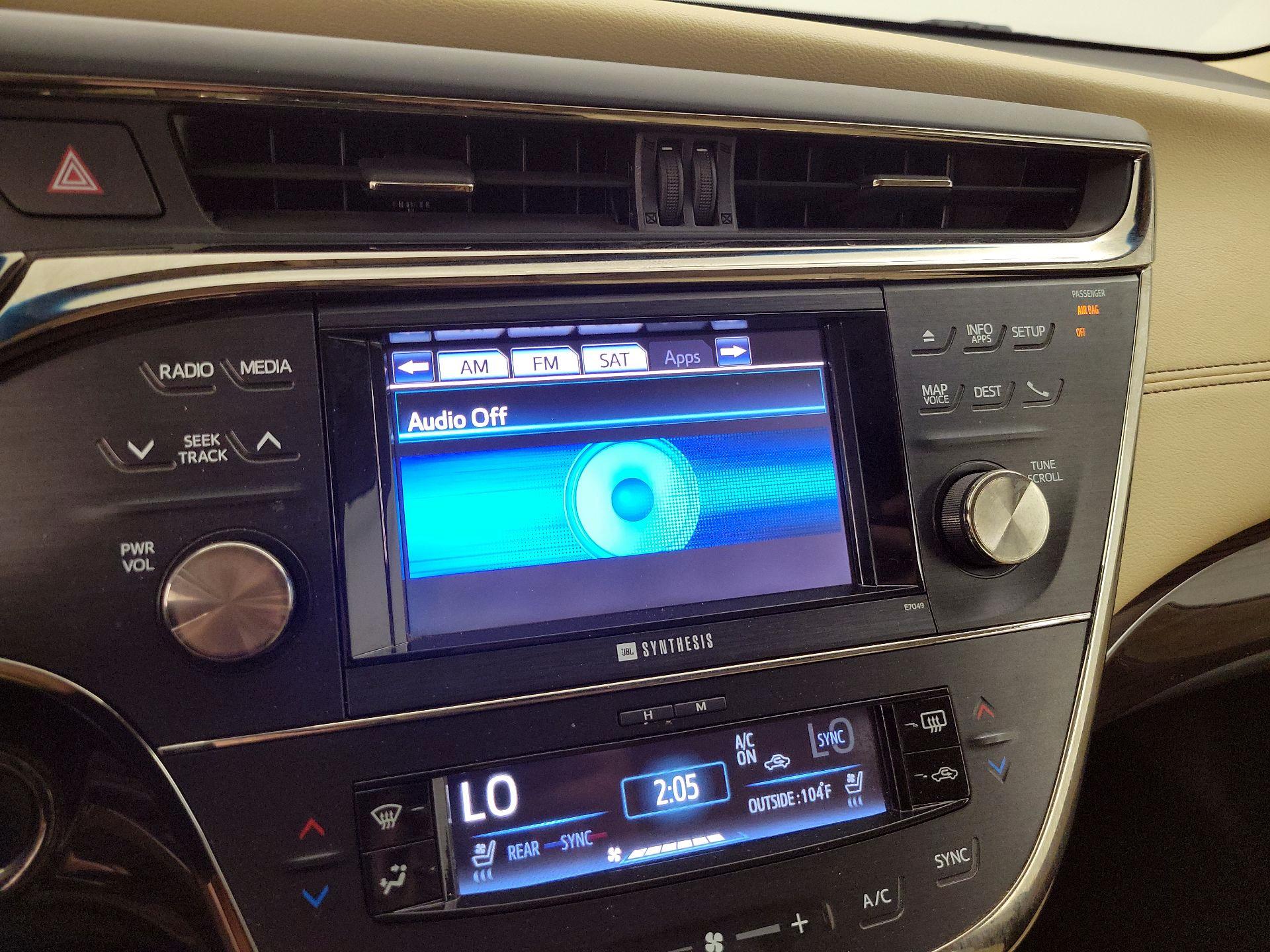 Thumbnail: 2014 Toyota Avalon - 16
