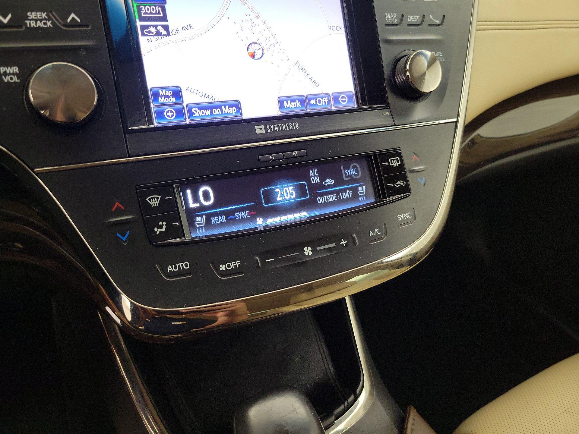 Thumbnail: 2014 Toyota Avalon - 17