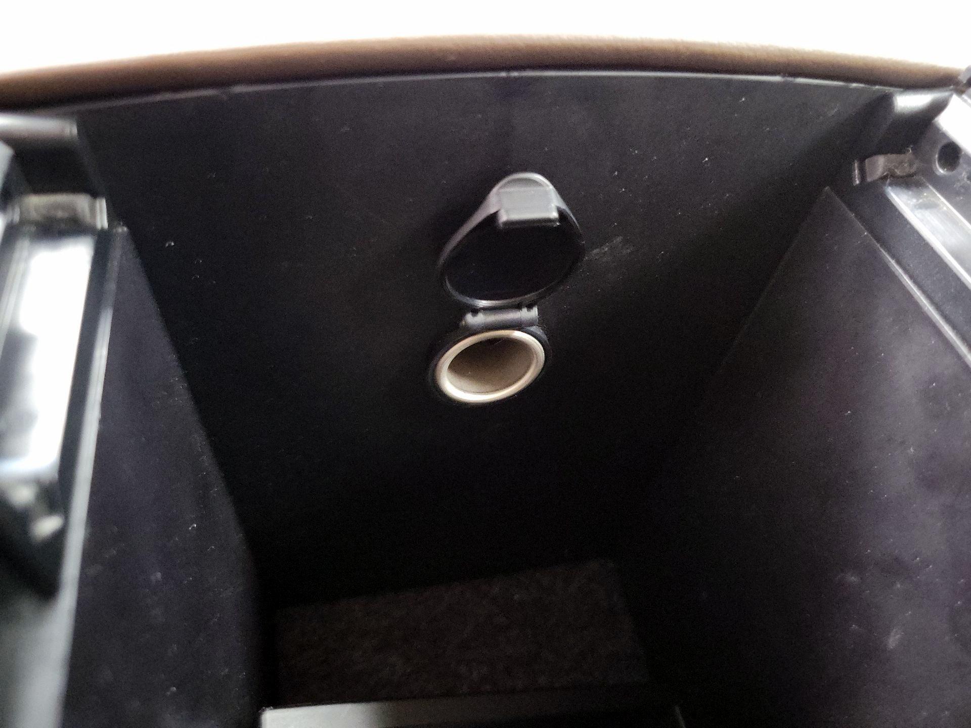 Thumbnail: 2014 Toyota Avalon - 19