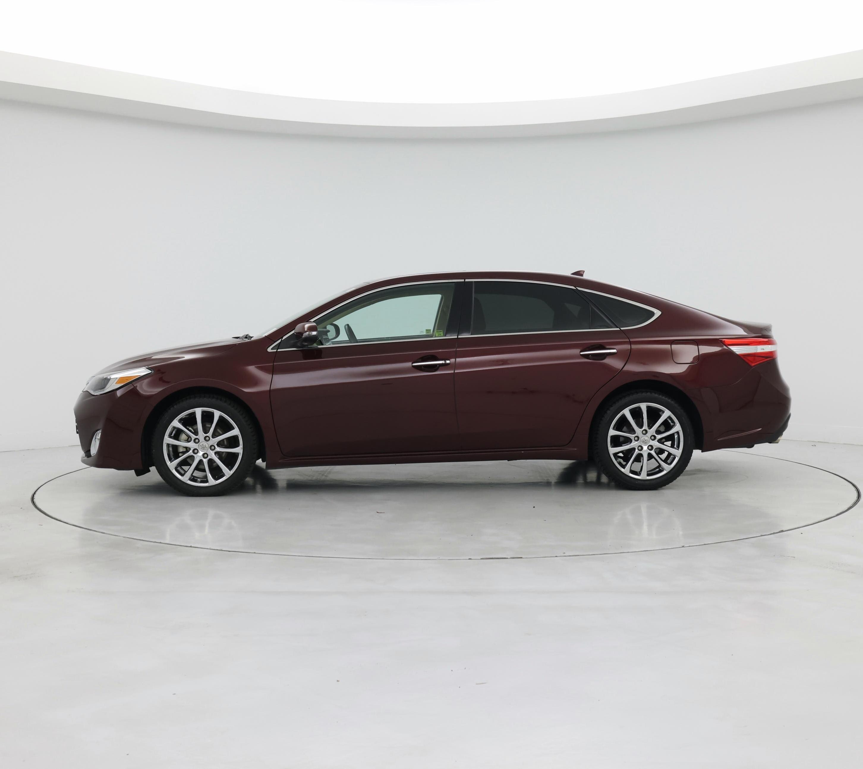 Thumbnail: 2014 Toyota Avalon - 3