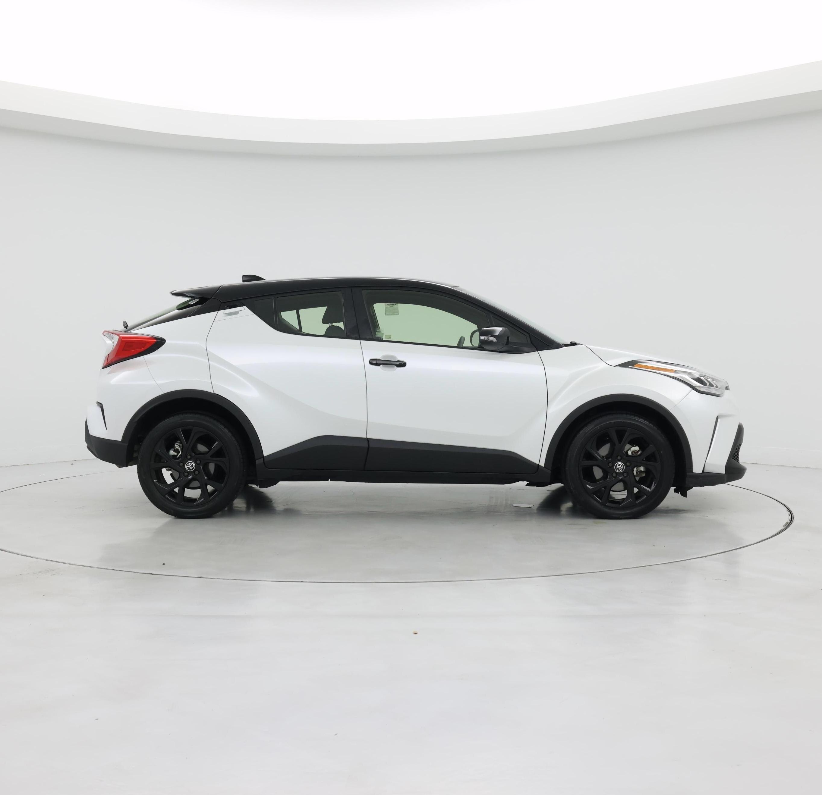 Thumbnail: 2022 Toyota C-HR - 7