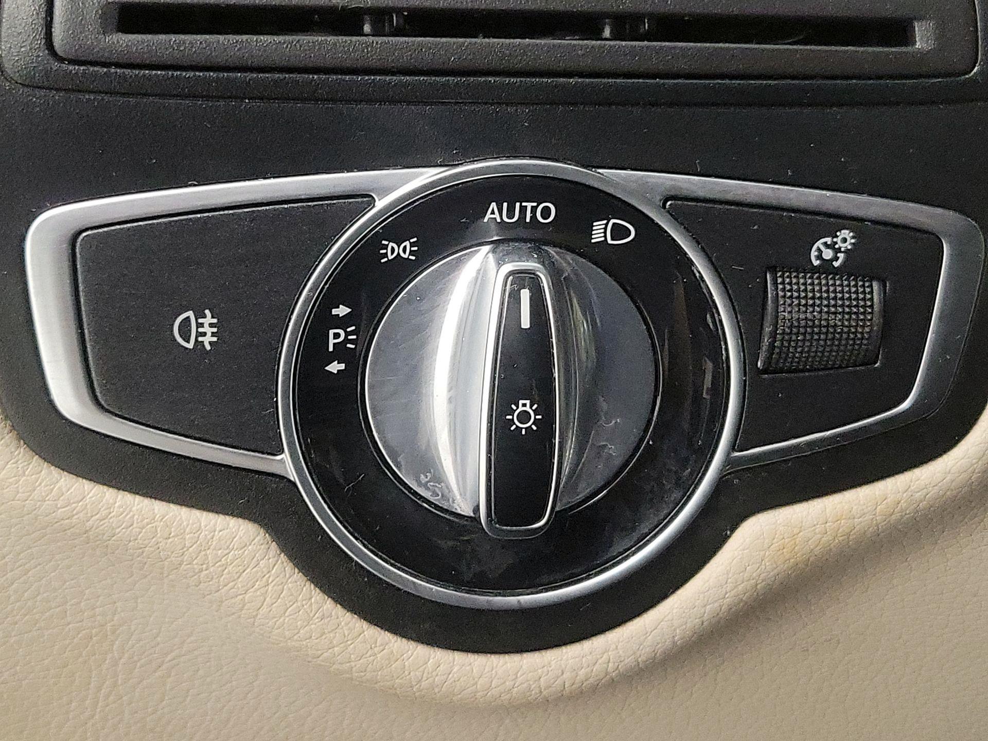 Thumbnail: 2017 Mercedes-Benz GLC - 13