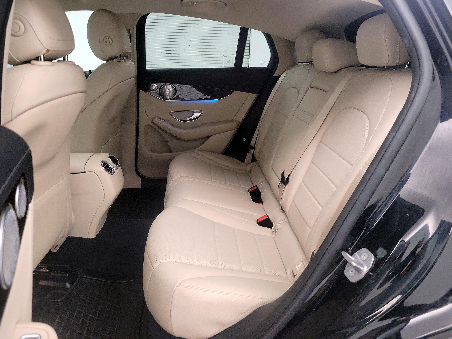 Thumbnail: 2017 Mercedes-Benz GLC - 18