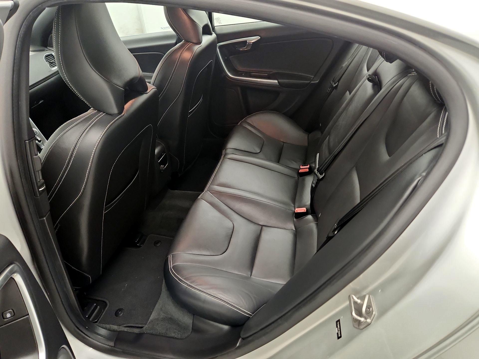 Thumbnail: 2015 Volvo S60 - 19