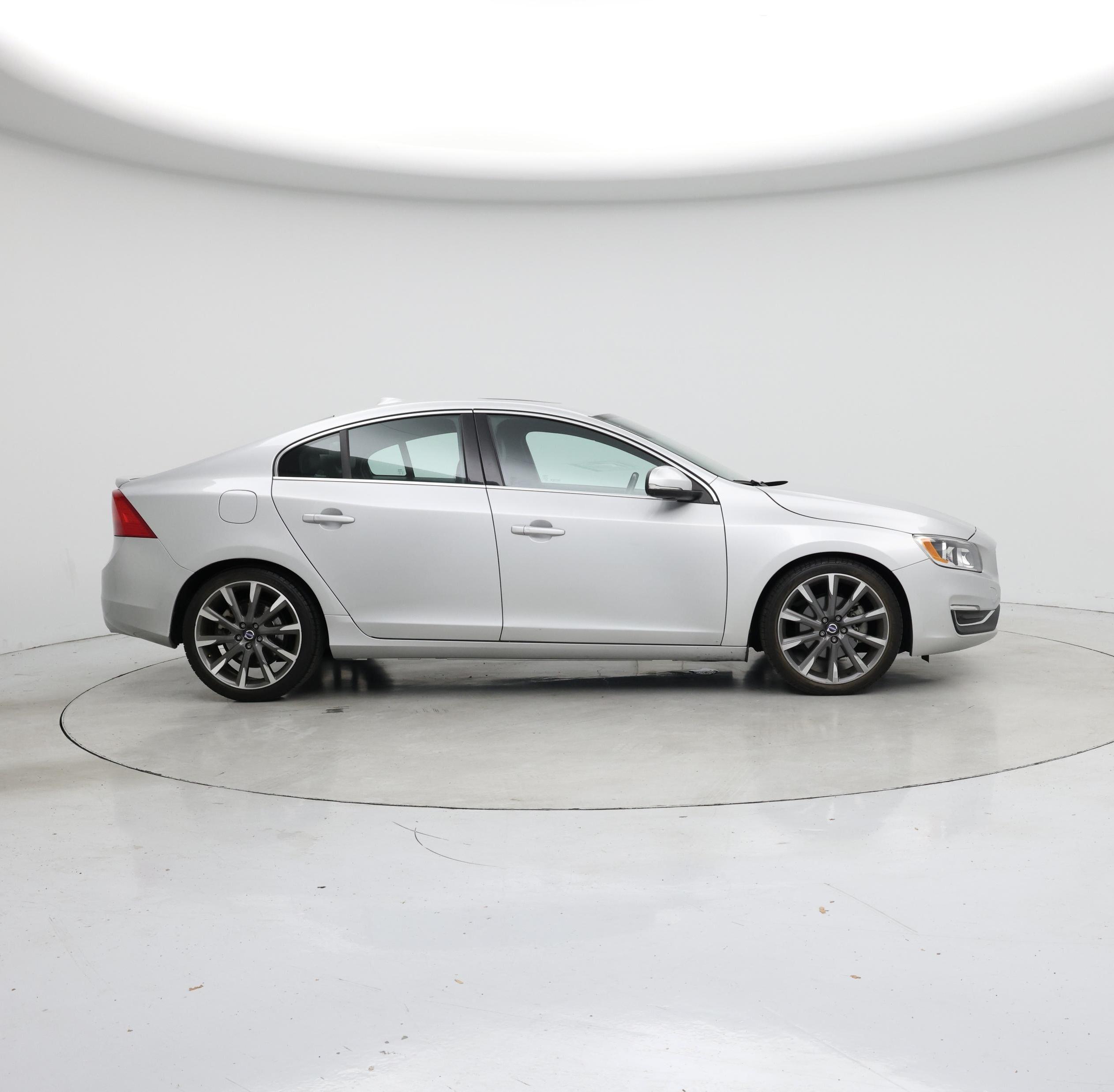 Thumbnail: 2015 Volvo S60 - 7