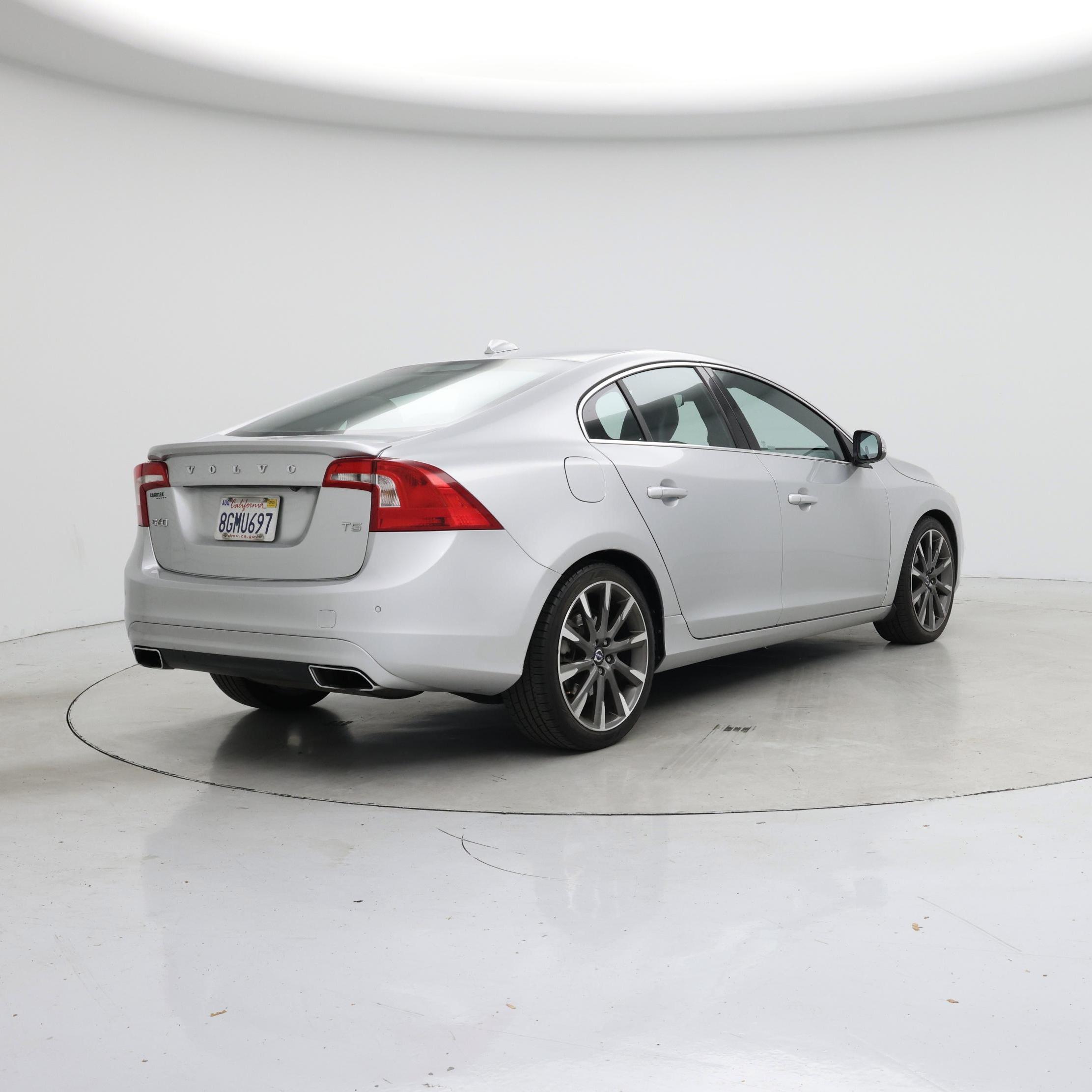 Thumbnail: 2015 Volvo S60 - 8