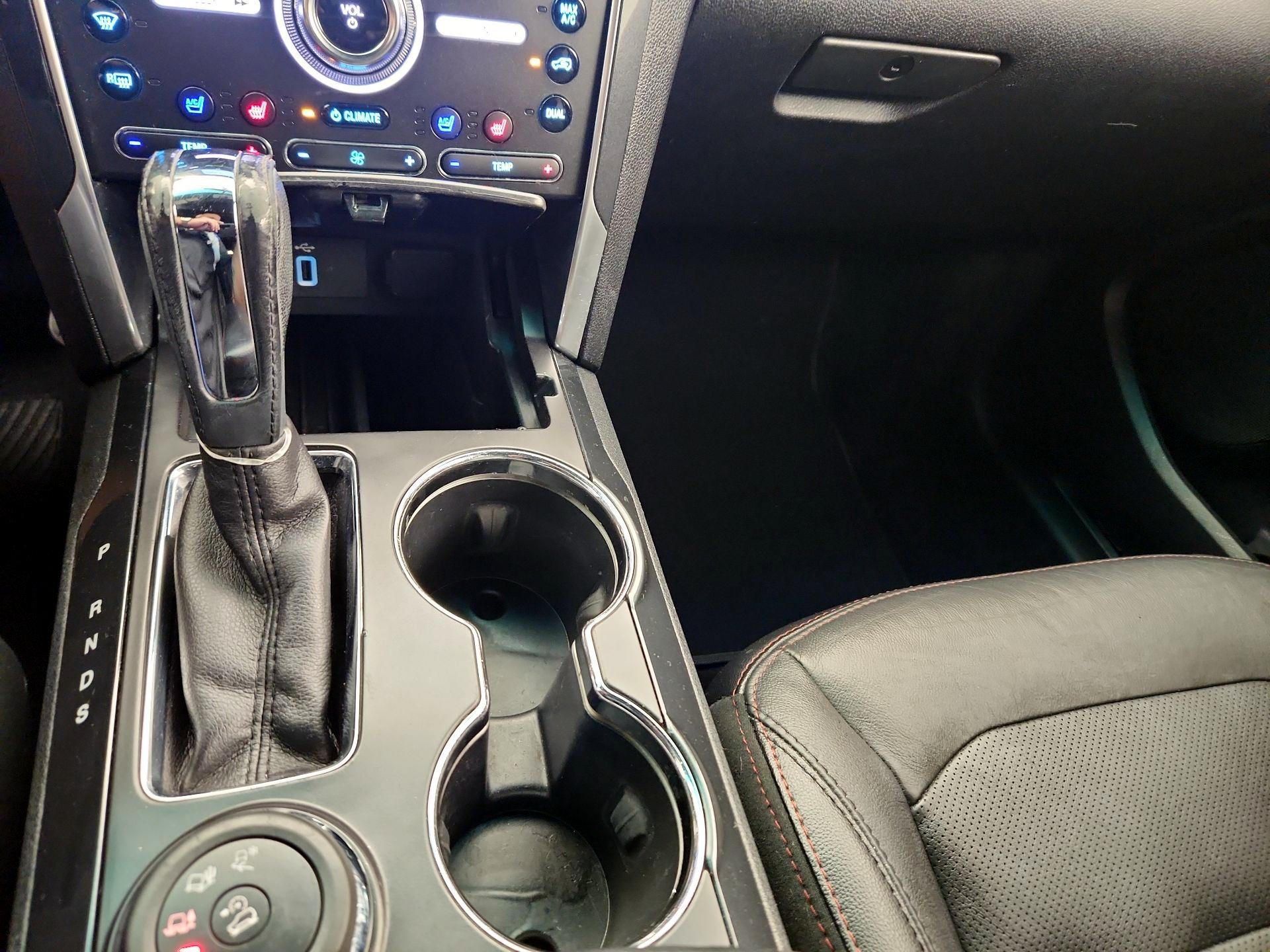 Thumbnail: 2017 Ford Explorer - 17