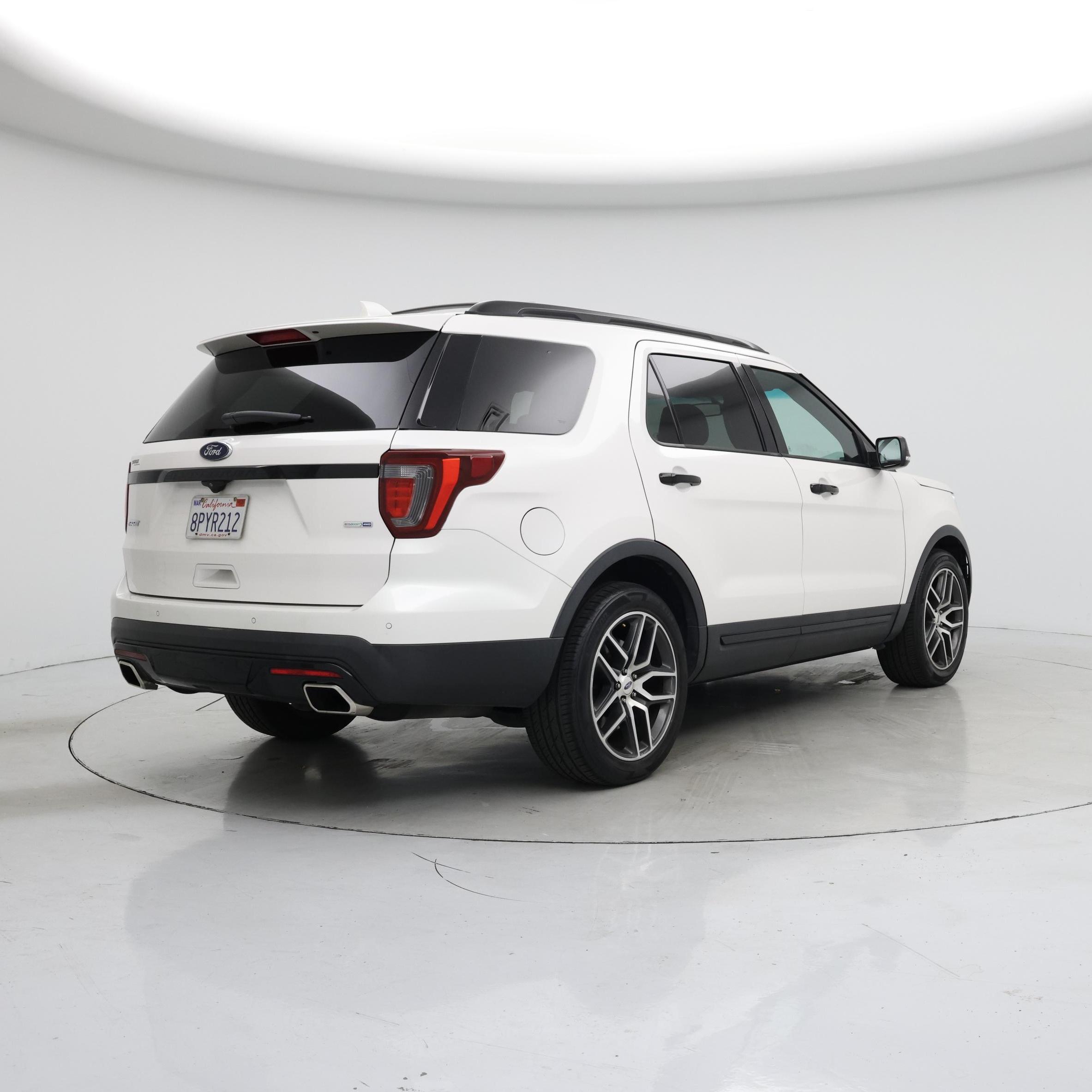 Thumbnail: 2017 Ford Explorer - 8