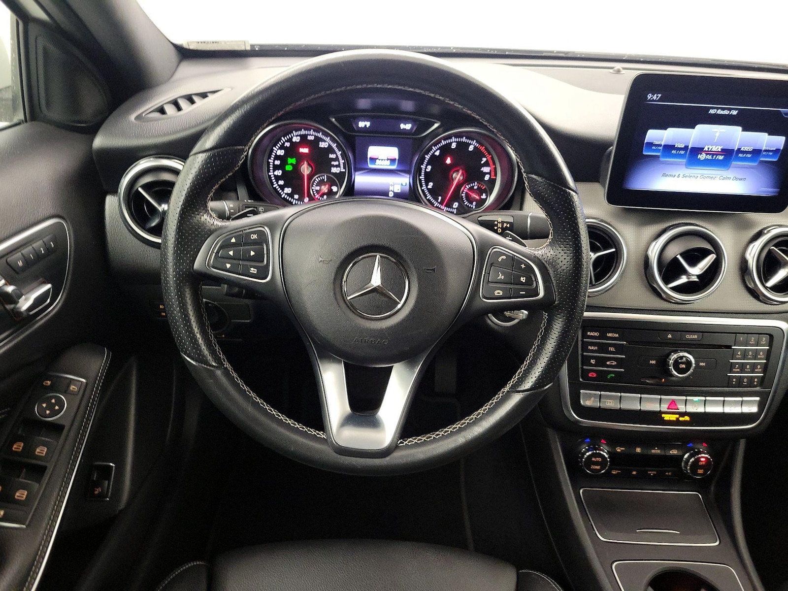2018 Mercedes-Benz GLA-Class GLA250 - Photo 11