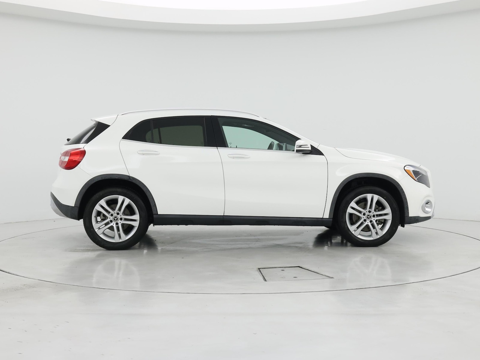 2018 Mercedes-Benz GLA-Class GLA250 - Photo 8