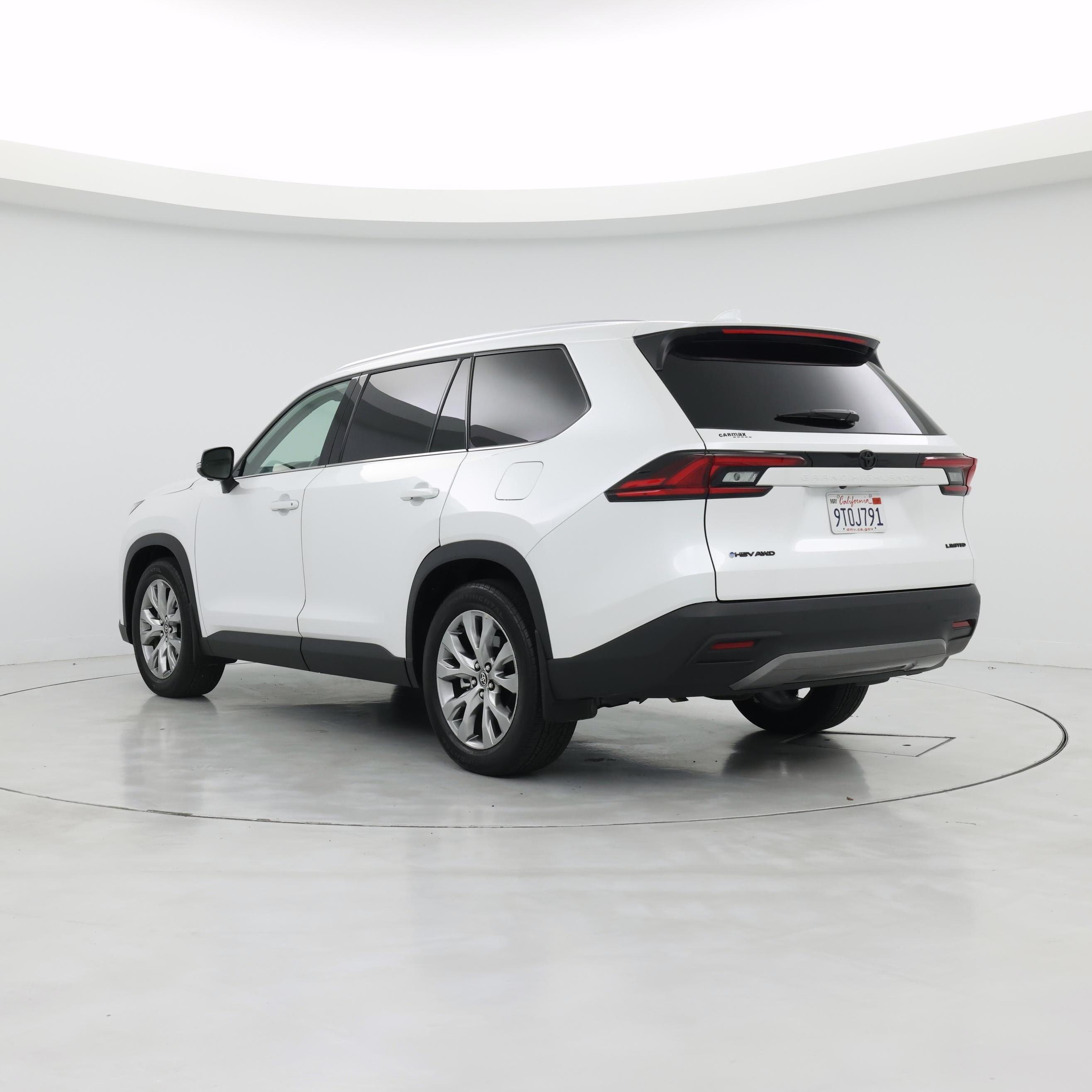 Thumbnail: 2025 Toyota Highlander - 2