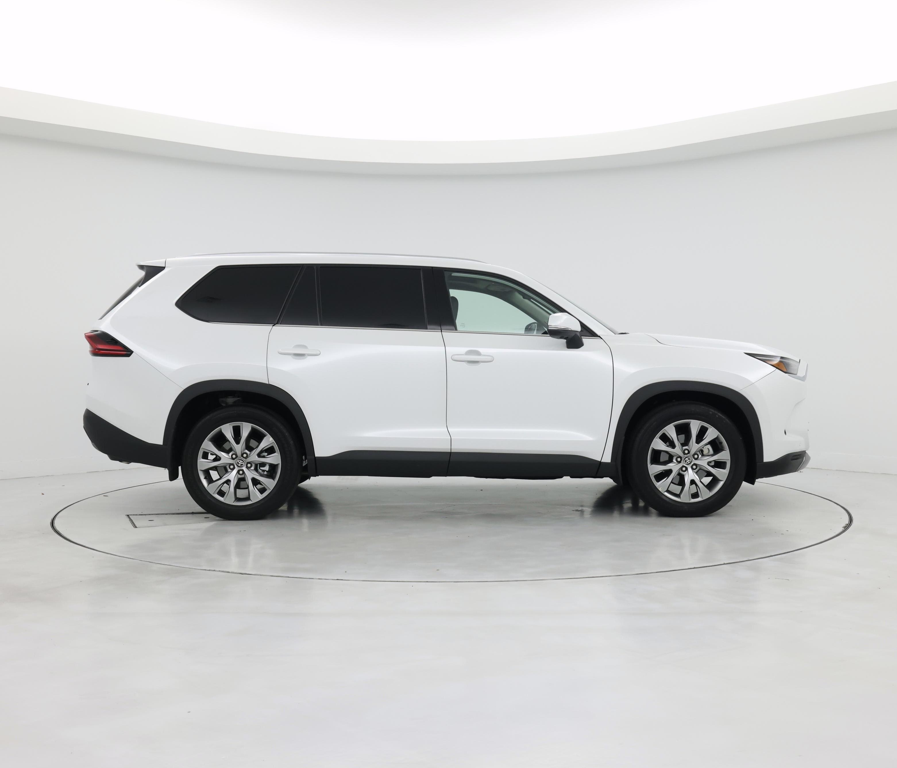 Thumbnail: 2025 Toyota Highlander - 7