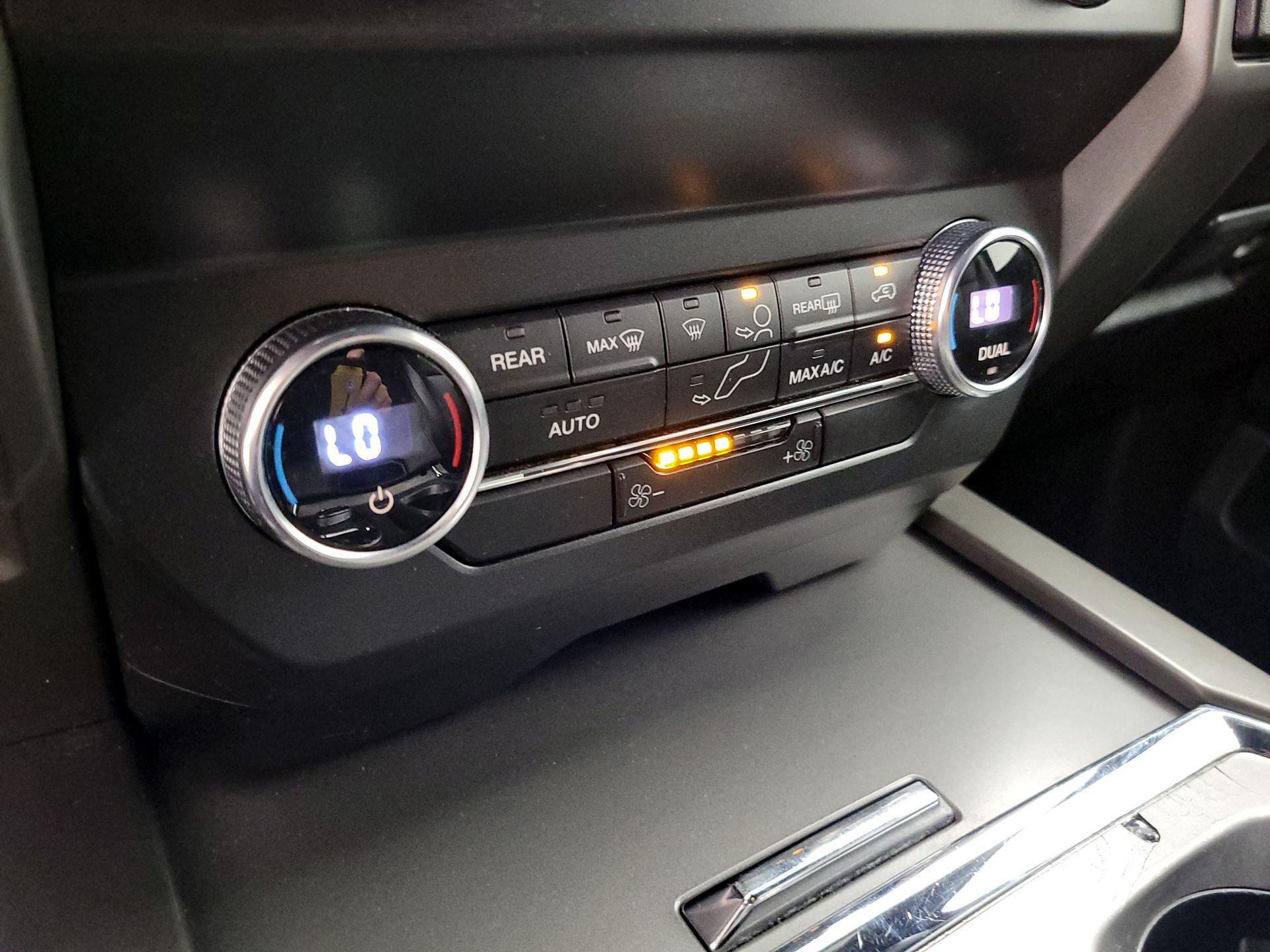 Thumbnail: 2019 Ford Expedition - 16