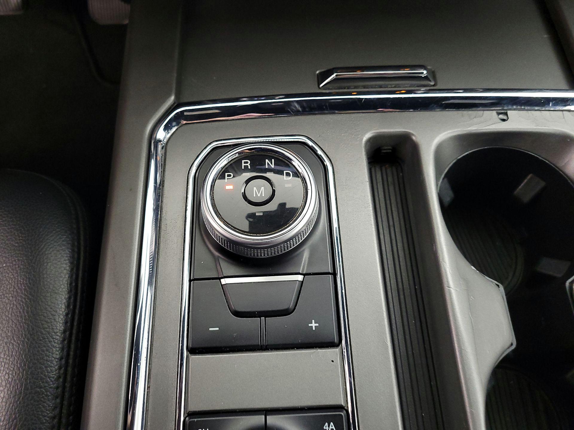Thumbnail: 2019 Ford Expedition - 17