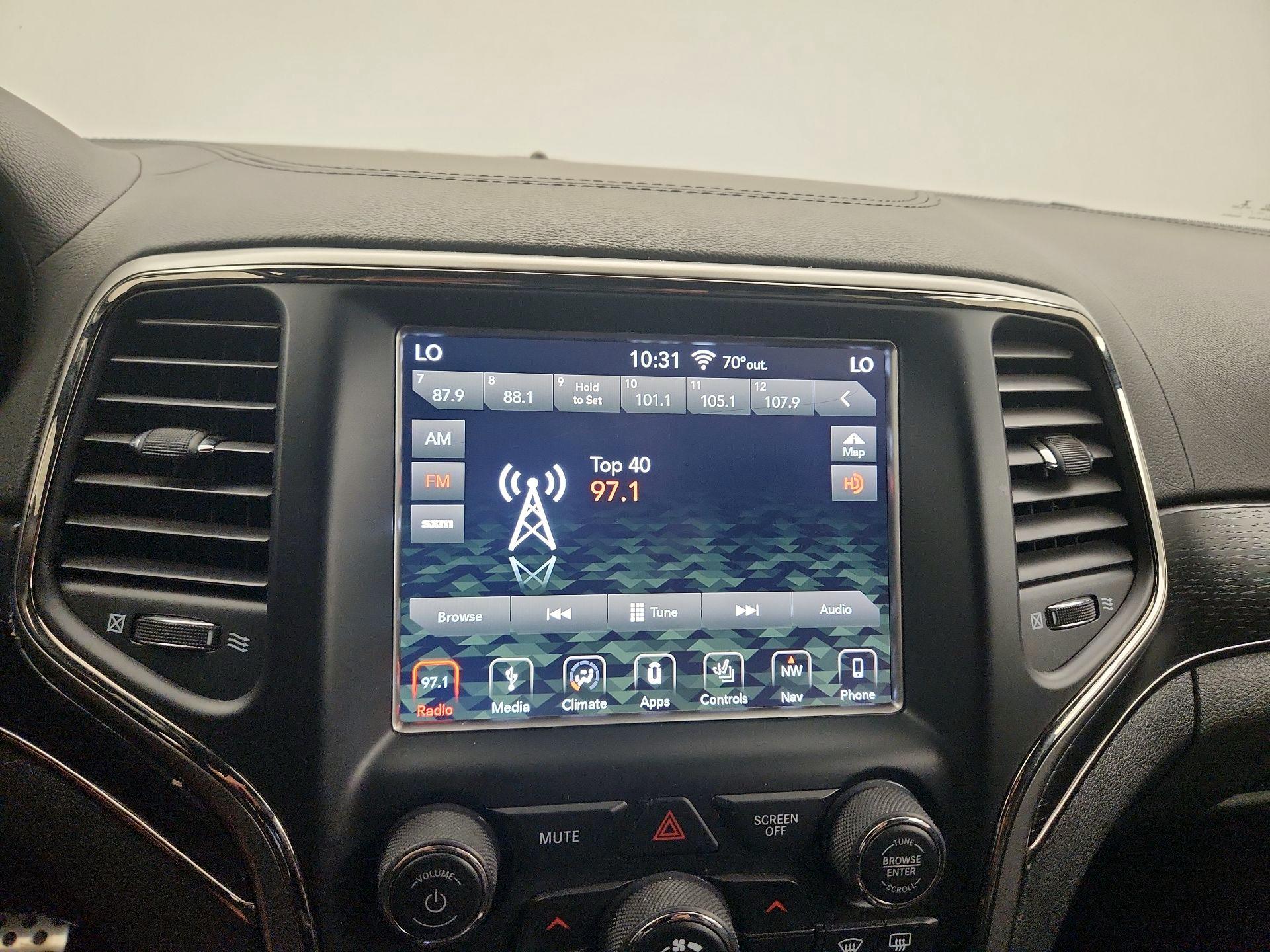 Thumbnail: 2018 Jeep Grand Cherokee - 15
