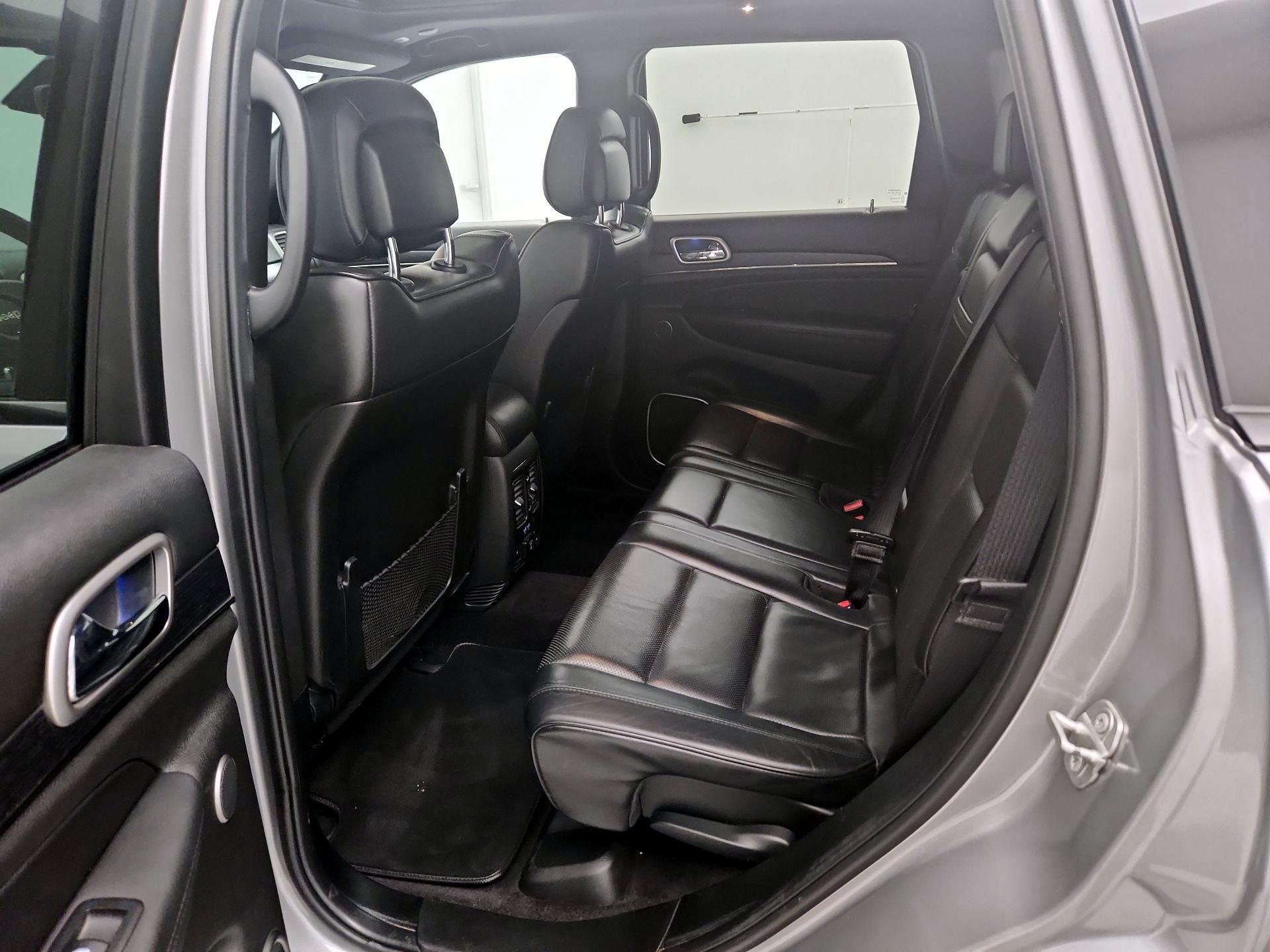 Thumbnail: 2018 Jeep Grand Cherokee - 20