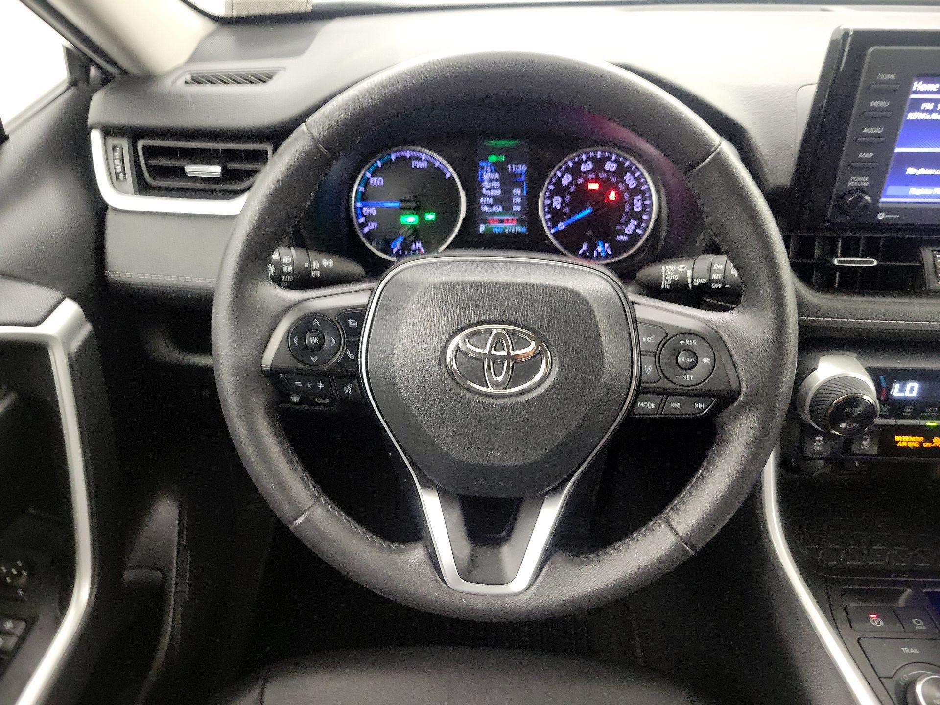 Thumbnail: 2022 Toyota RAV4 - 10
