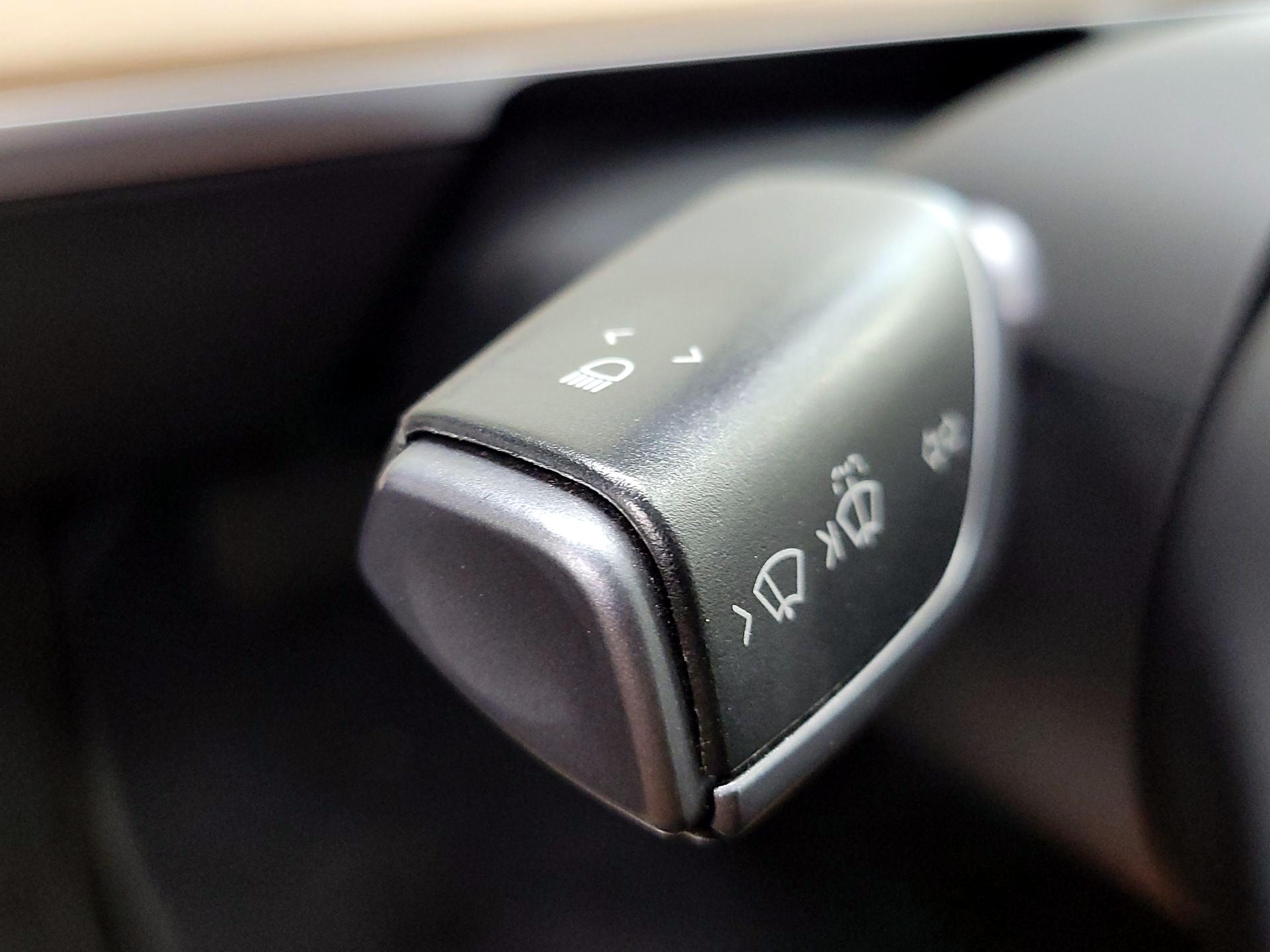 Thumbnail: 2020 Tesla Model 3 - 13