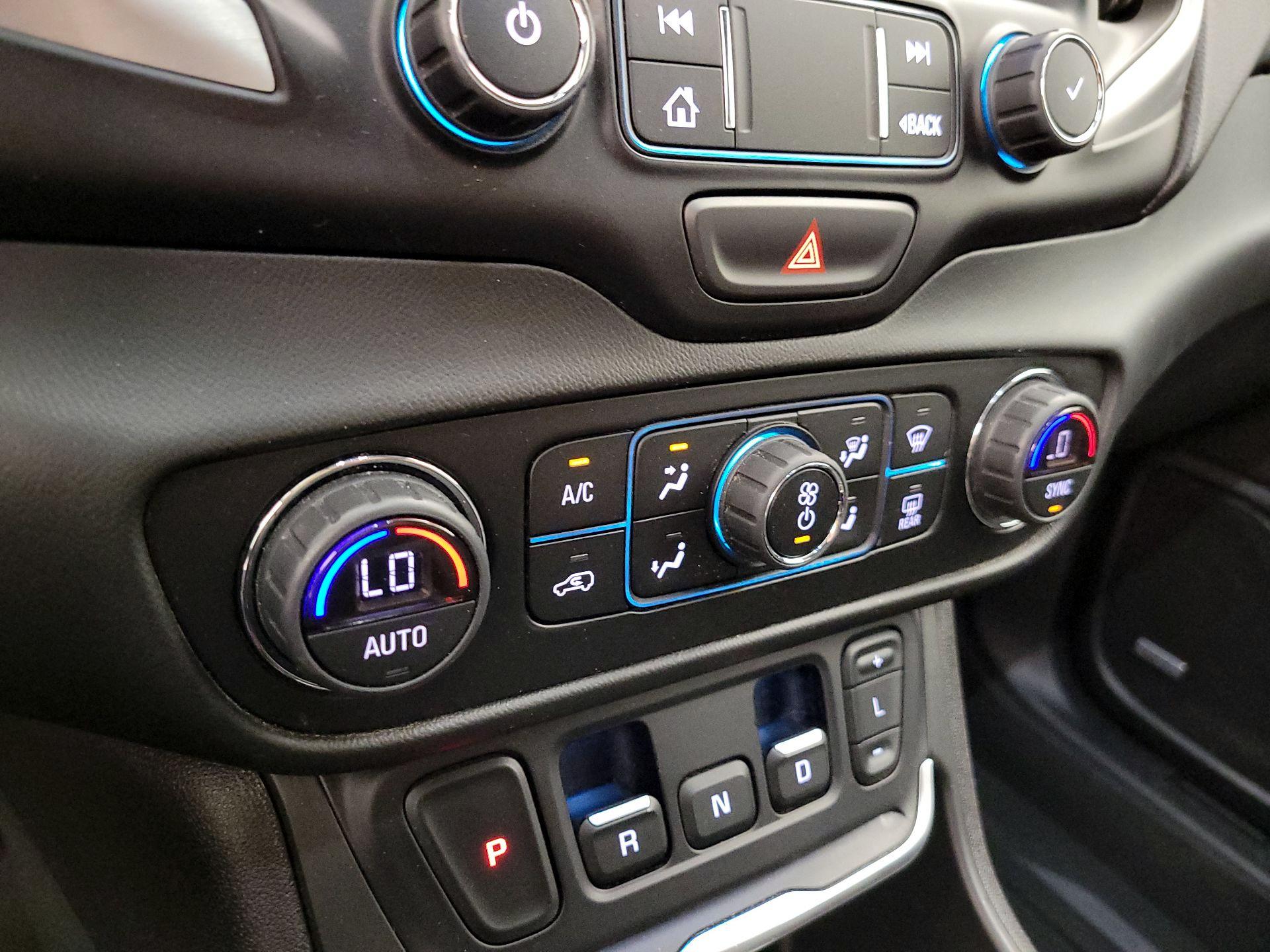 Thumbnail: 2021 GMC Terrain - 17