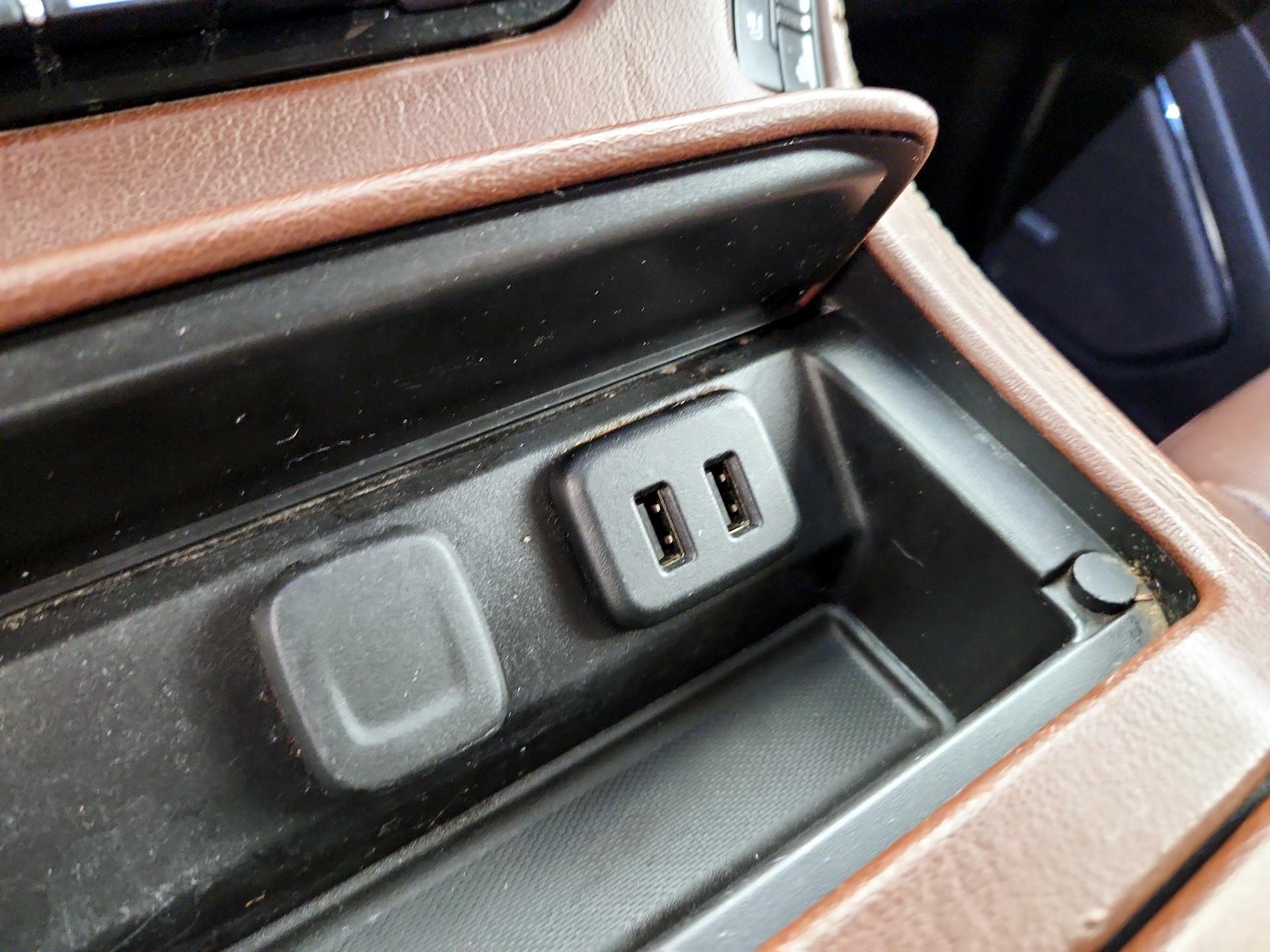Thumbnail: 2019 Chevrolet Tahoe - 19