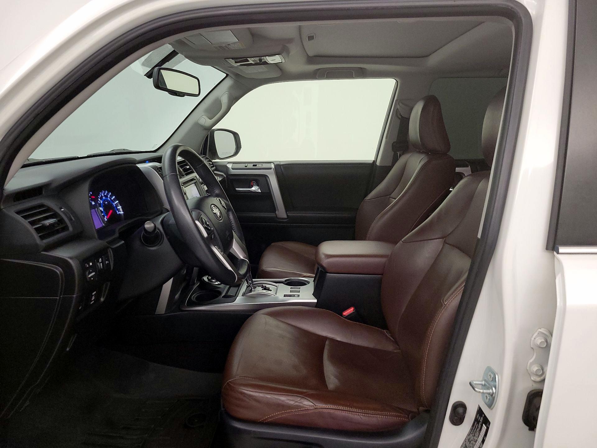 Thumbnail: 2015 Toyota 4Runner - 11
