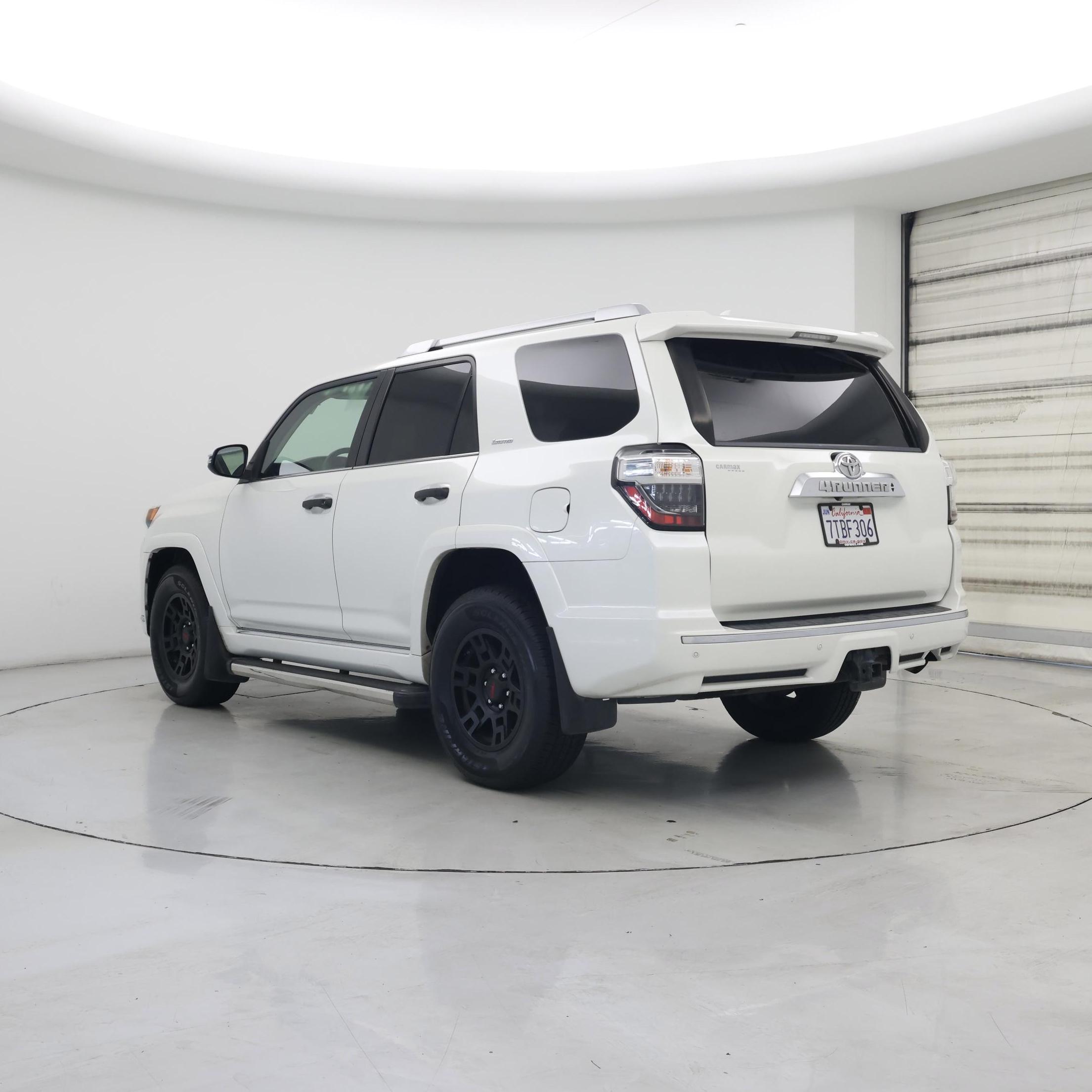 Thumbnail: 2015 Toyota 4Runner - 2