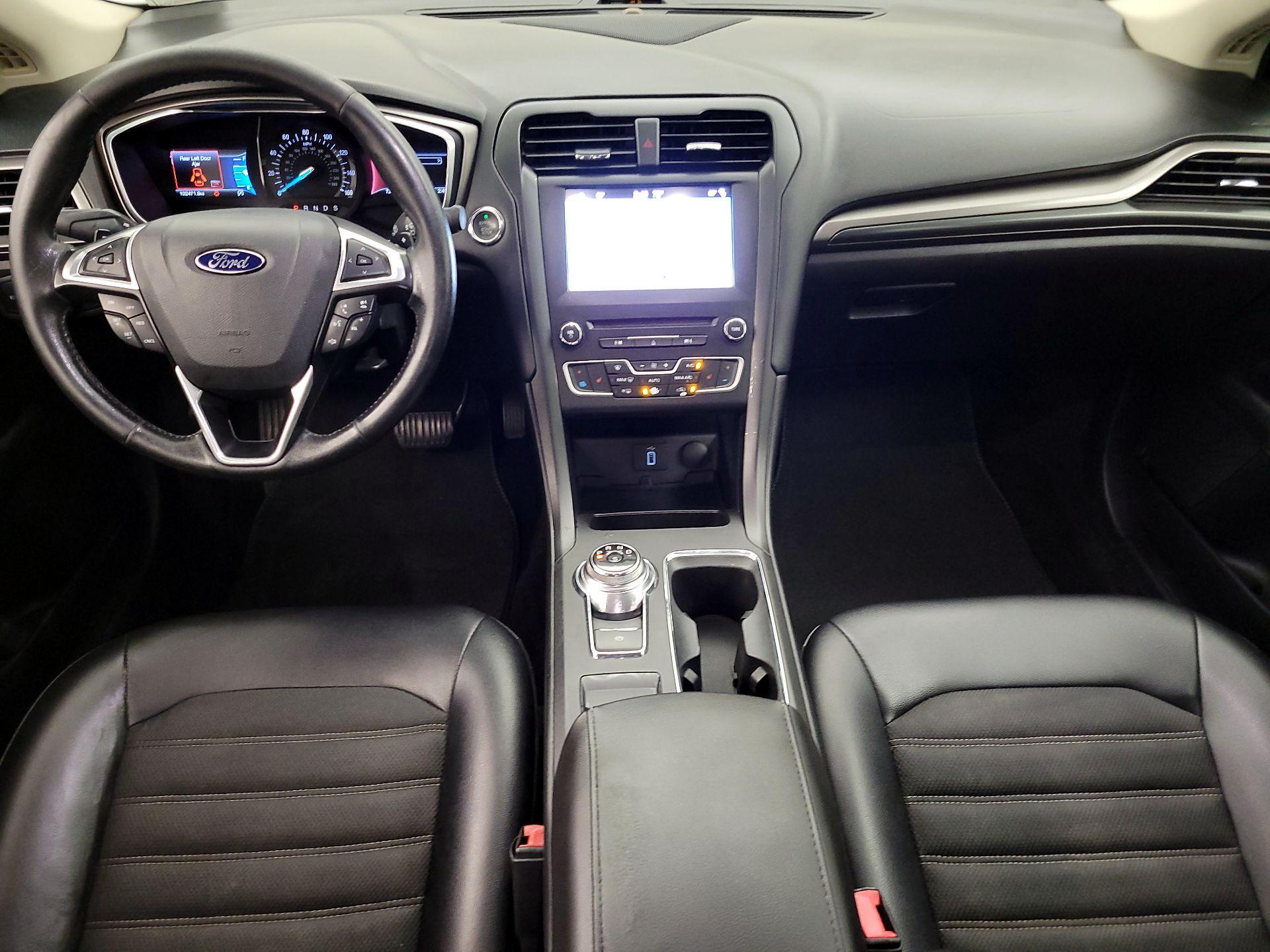 Thumbnail: 2017 Ford Fusion - 9