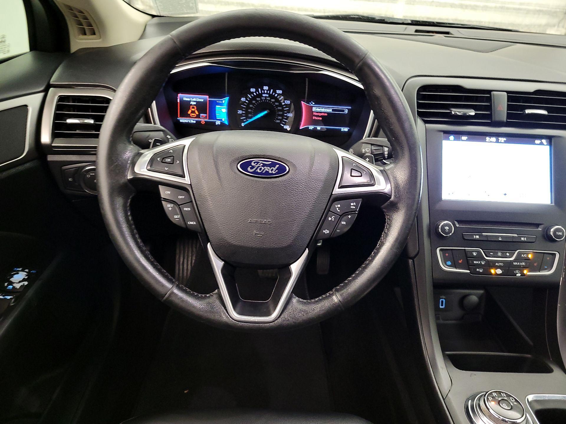 Thumbnail: 2017 Ford Fusion - 10