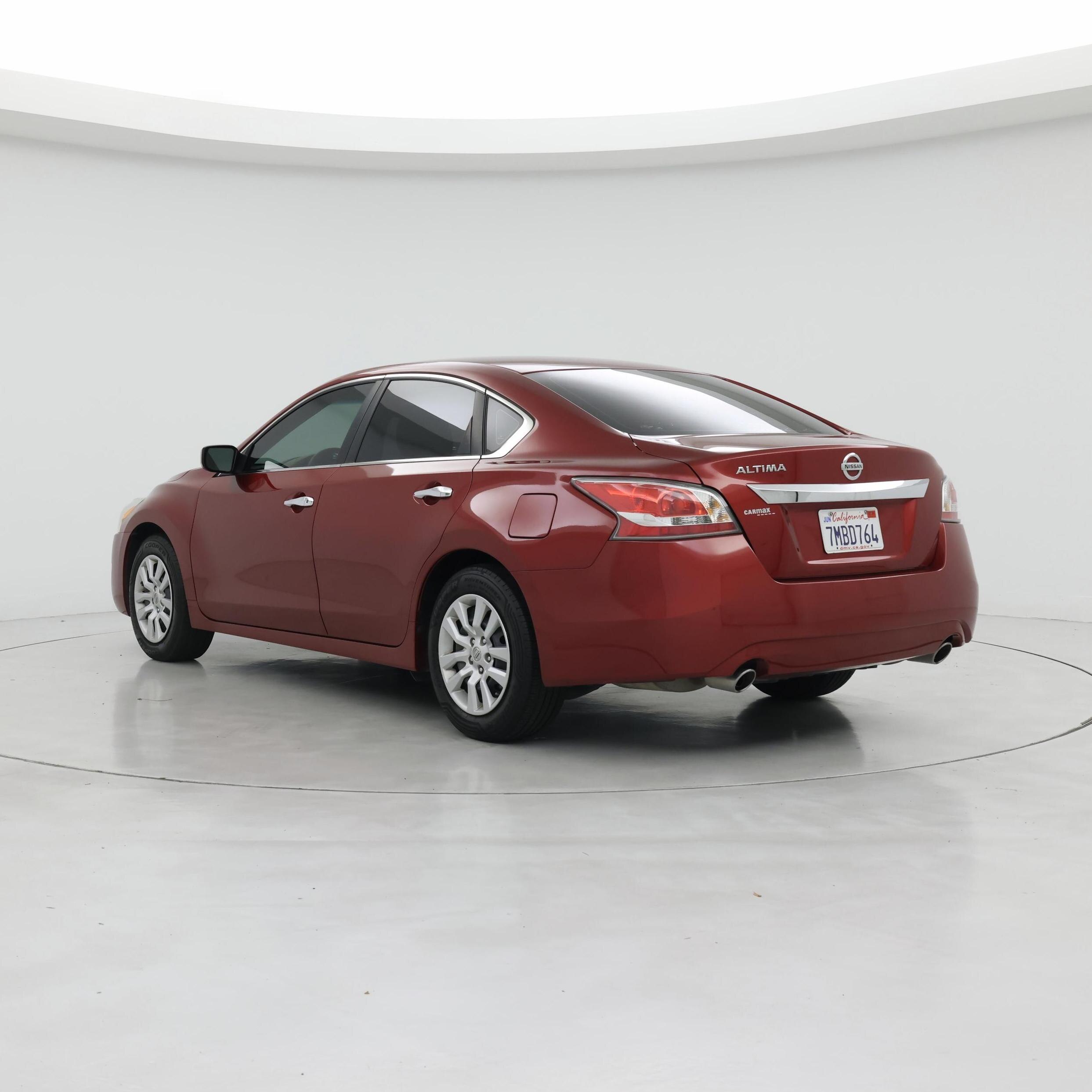 Thumbnail: 2015 Nissan Altima - 2