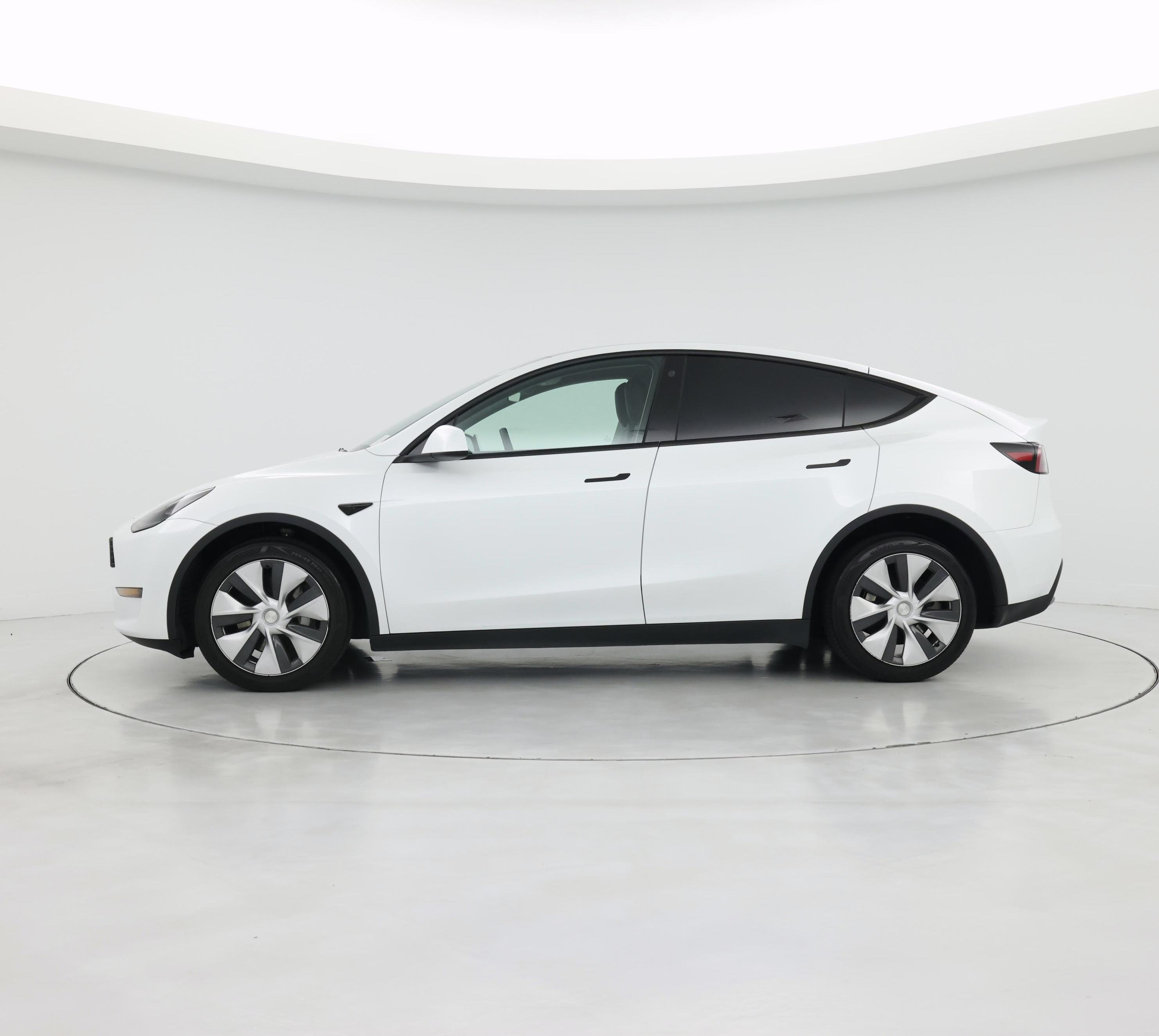 Thumbnail: 2023 Tesla Model Y - 3