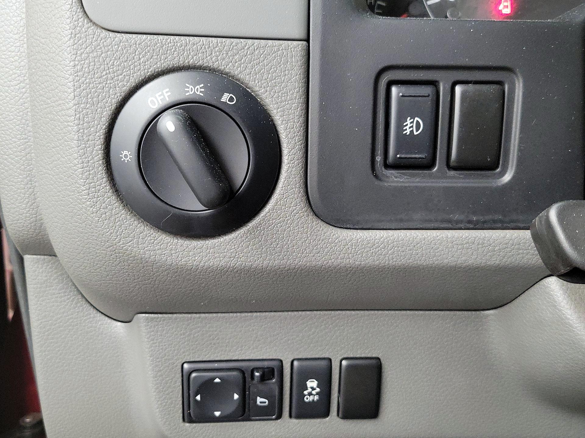 Thumbnail: 2016 Nissan NV - 13