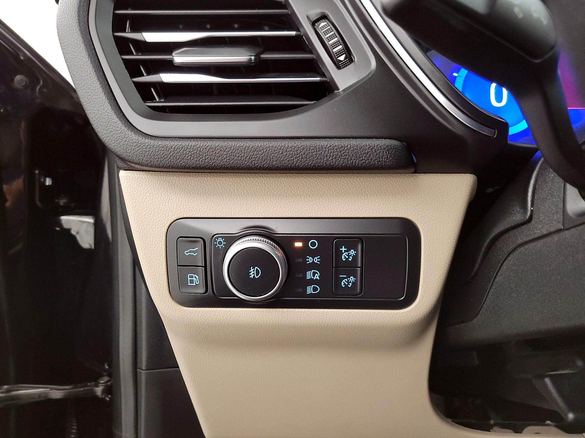 Thumbnail: 2020 Ford Escape - 13