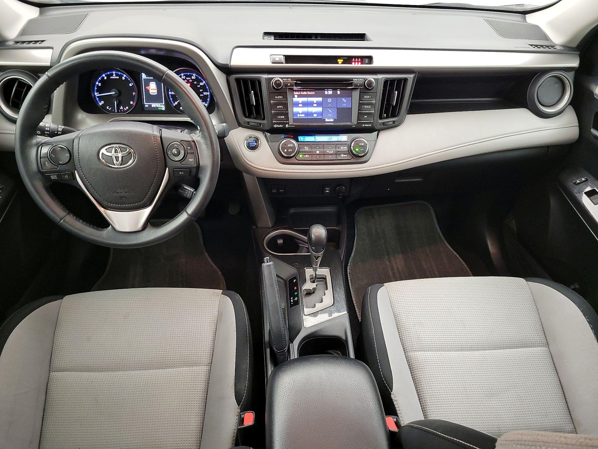 Thumbnail: 2018 Toyota RAV4 - 9