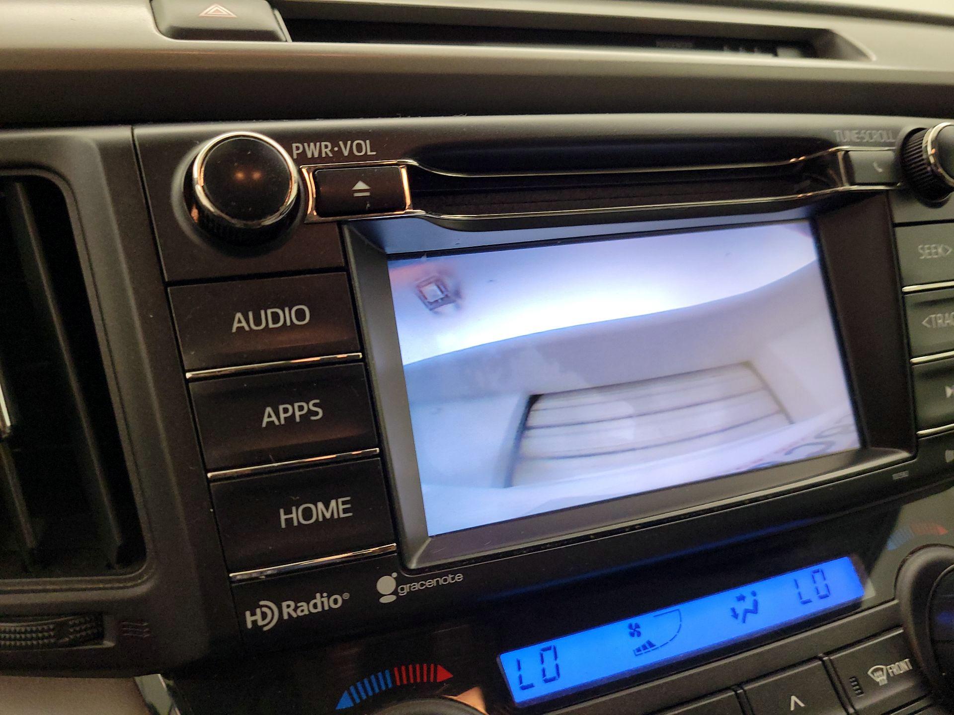 Thumbnail: 2018 Toyota RAV4 - 14