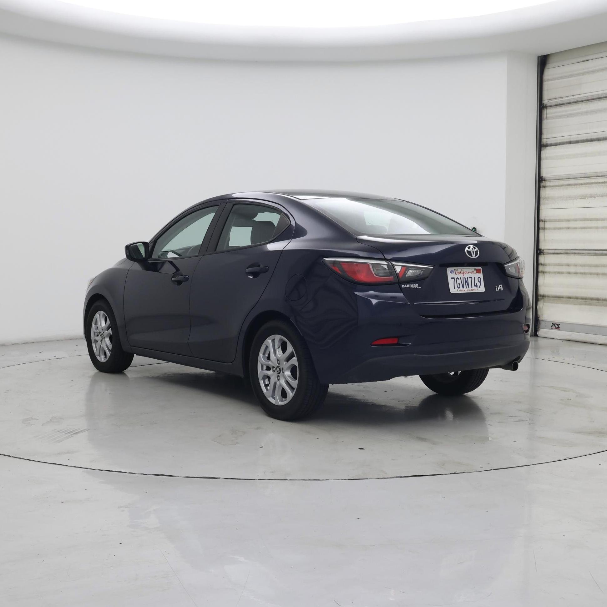 Thumbnail: 2017 Toyota Yaris iA - 2