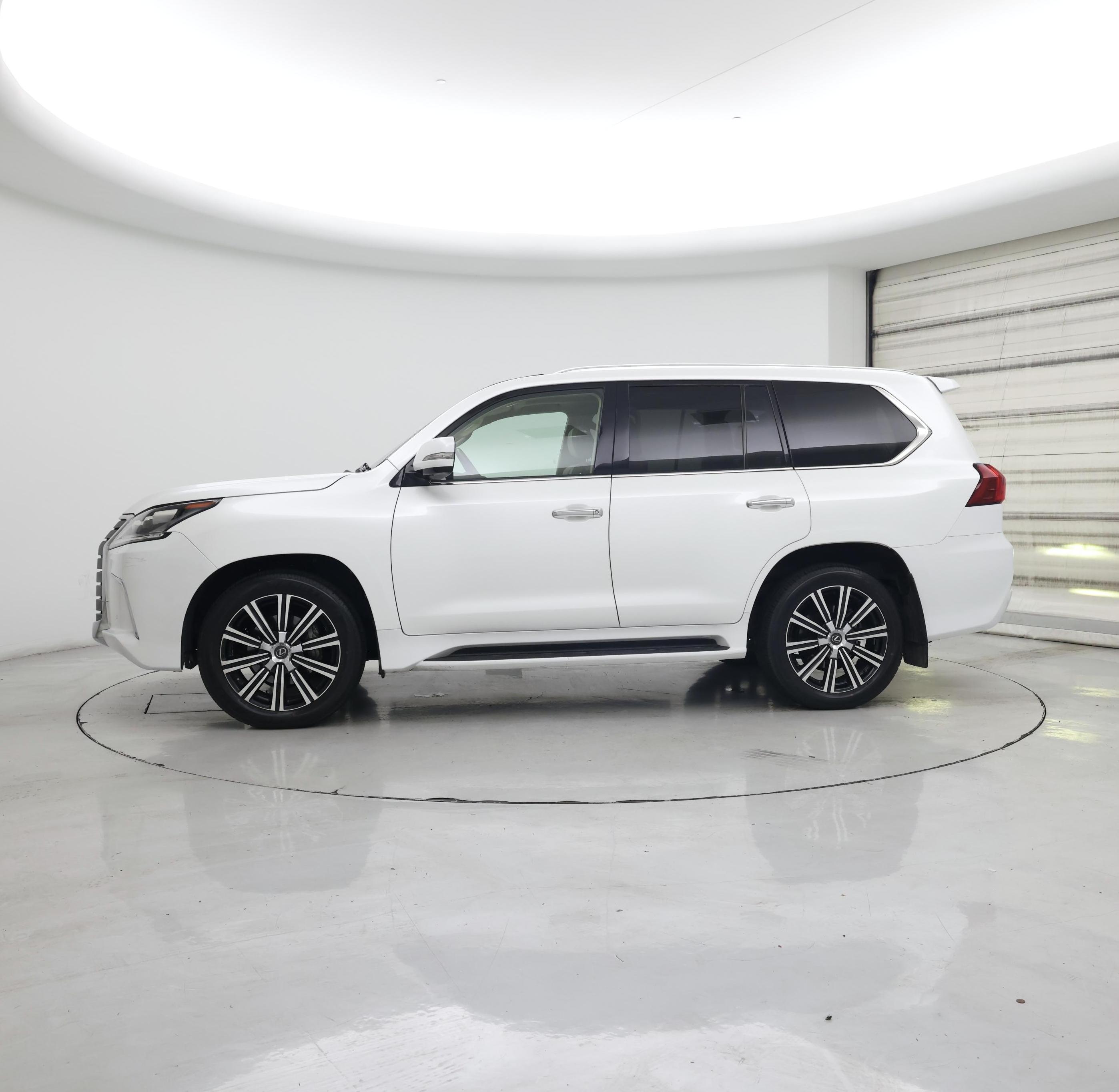 Thumbnail: 2020 Lexus LX - 3