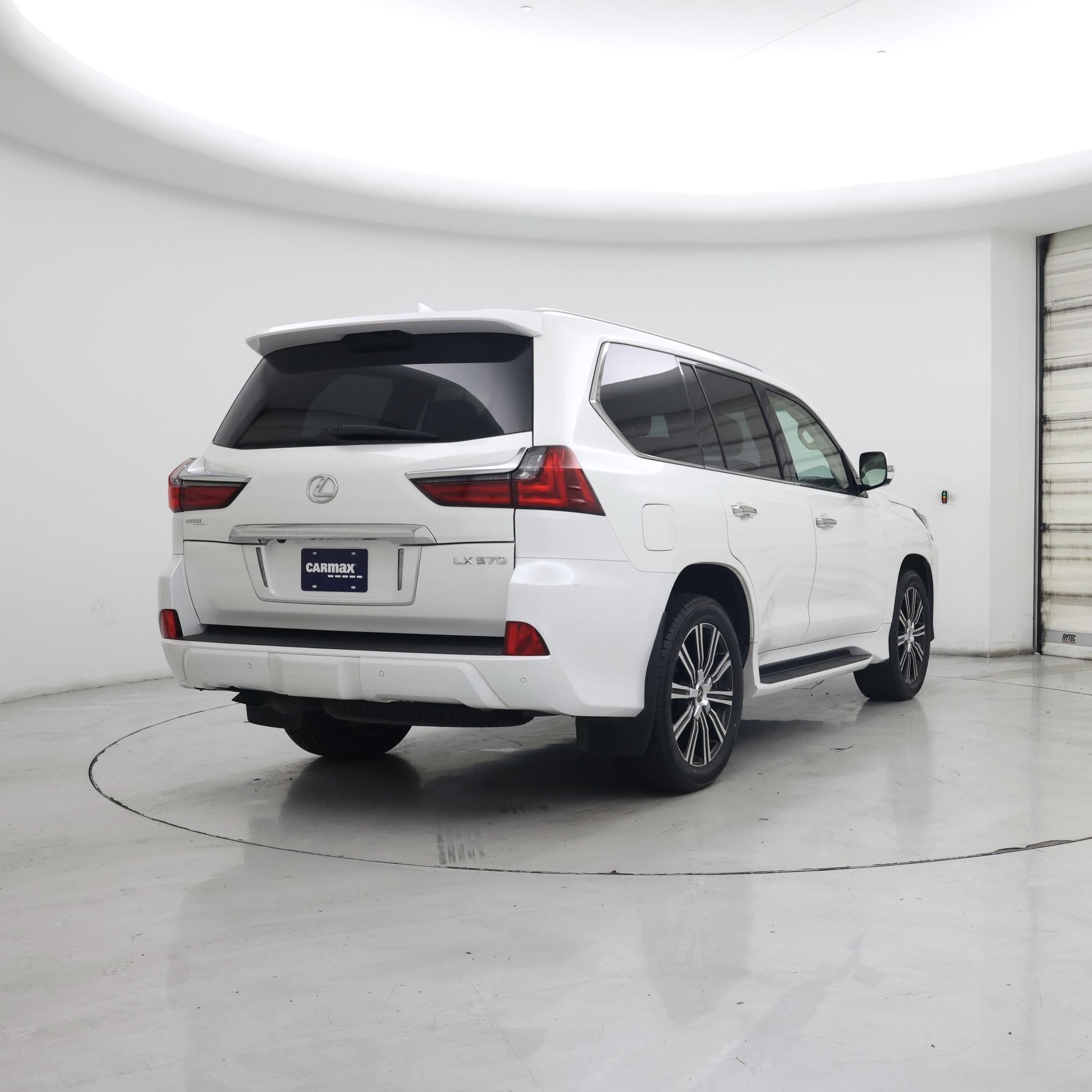 Thumbnail: 2020 Lexus LX - 8