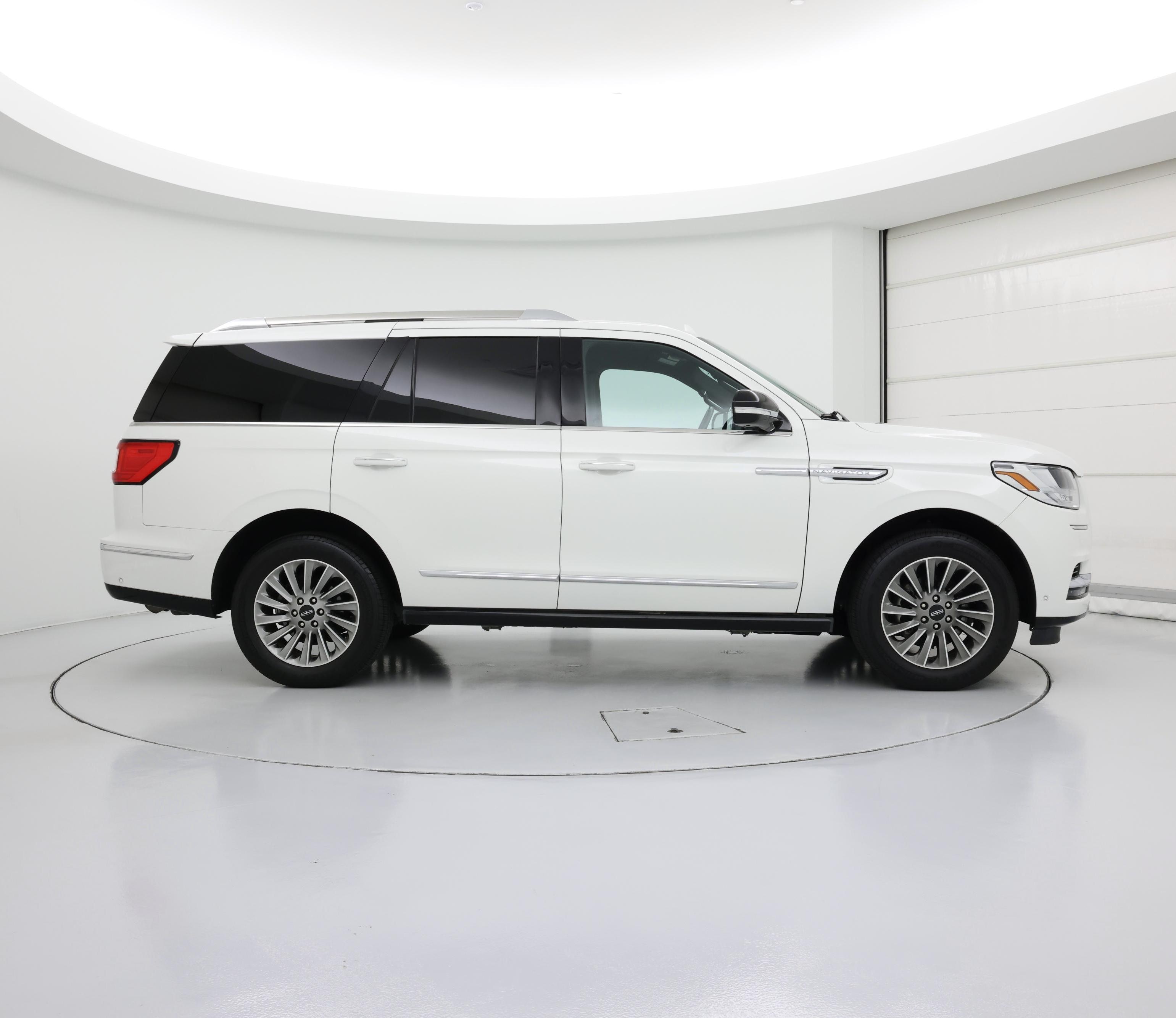 Thumbnail: 2020 Lincoln Navigator - 7