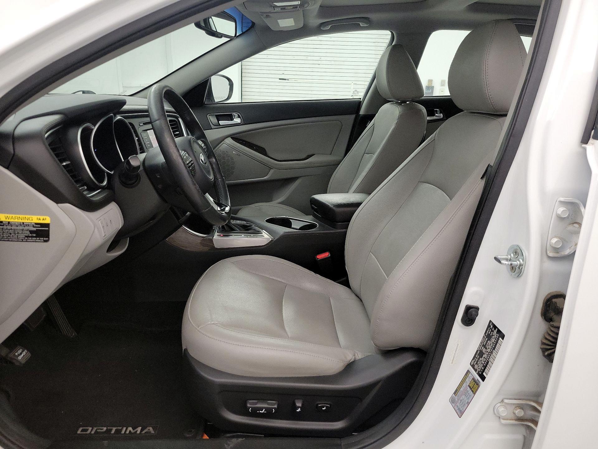 Thumbnail: 2015 Kia Optima - 11