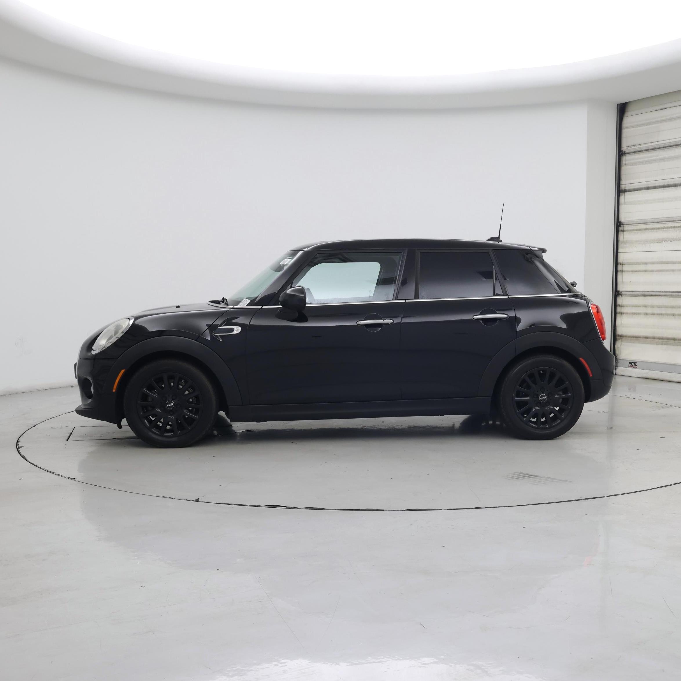 Thumbnail: 2015 MINI Cooper Hardtop - 3