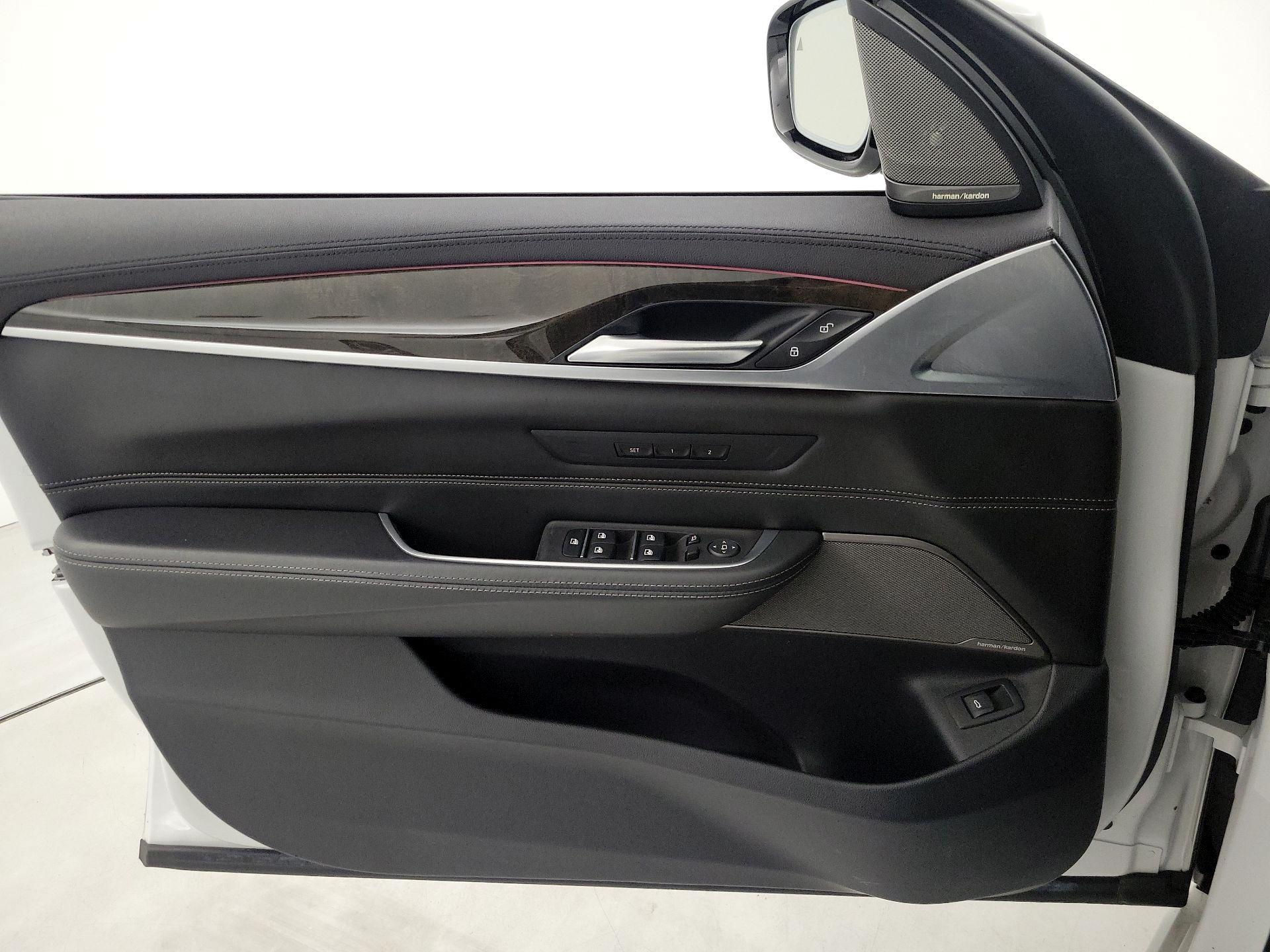 Thumbnail: 2018 BMW 6 Series - 12