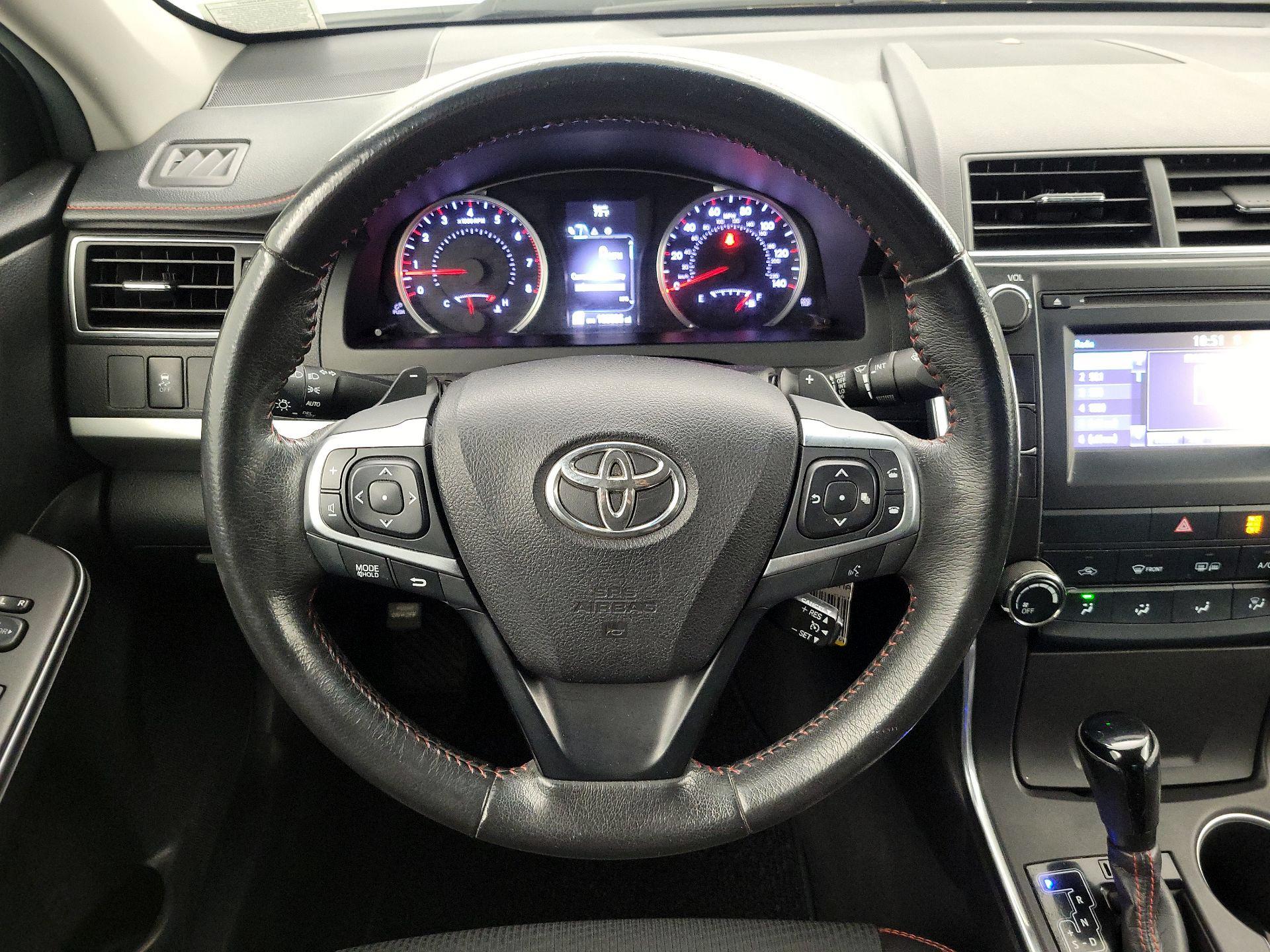 Thumbnail: 2017 Toyota Camry - 10