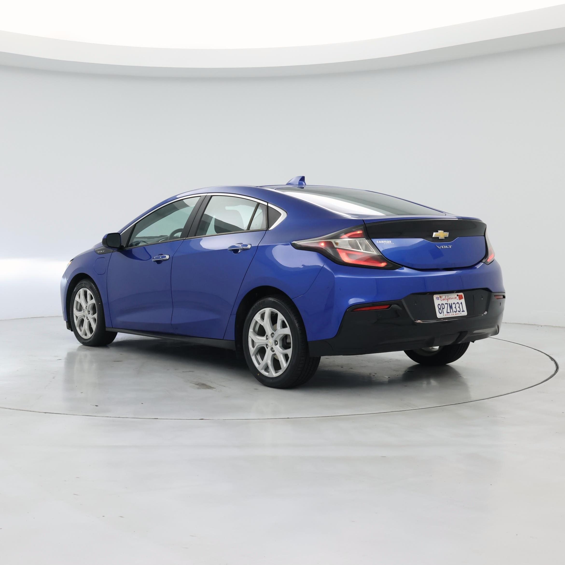 Thumbnail: 2016 Chevrolet Volt - 2