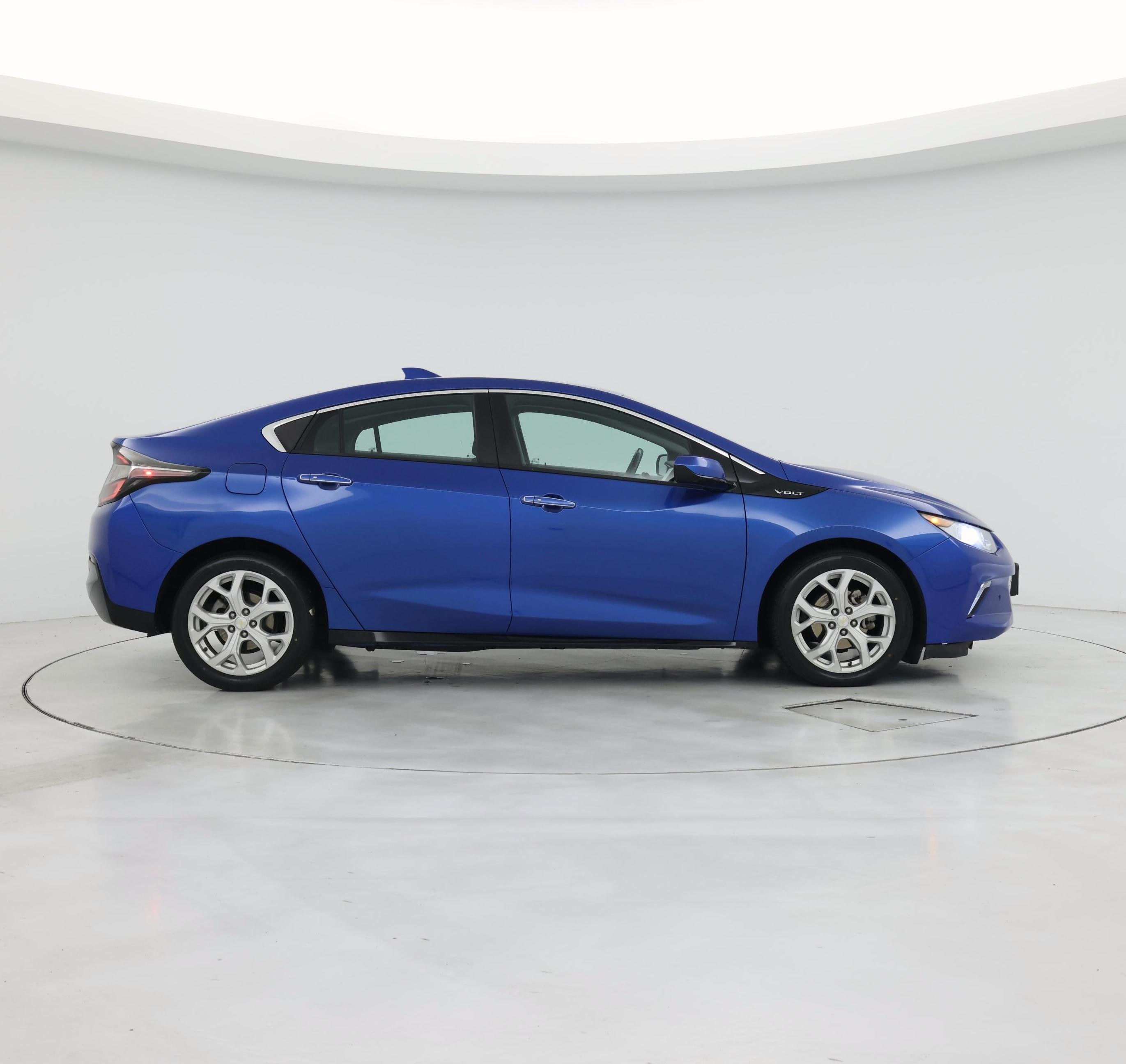 Thumbnail: 2016 Chevrolet Volt - 7